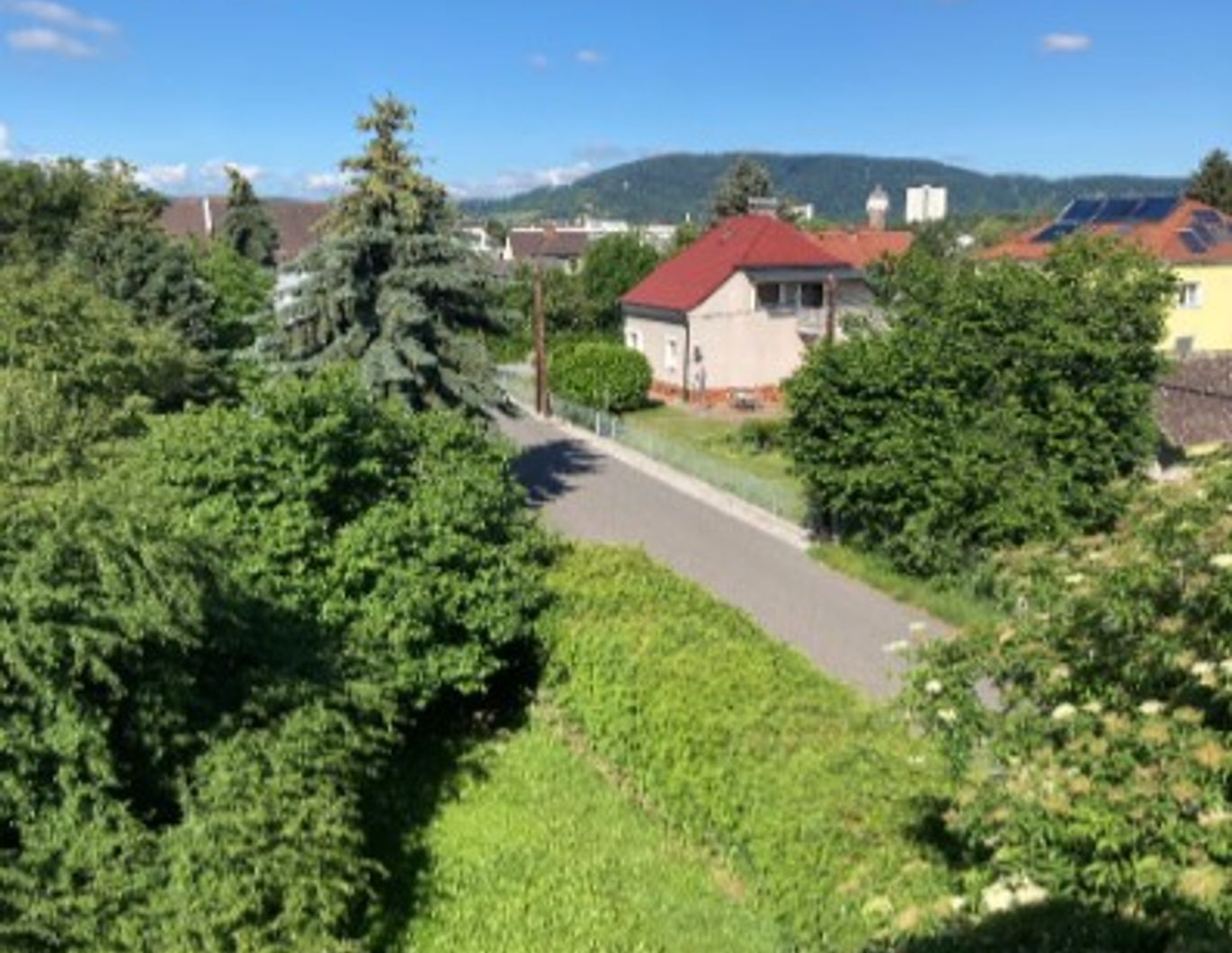 Suche ruhigen MieterIn für eine Dachgeschosswohnung, 48m², in Graz Puntigam. Auch ideal für Pendler!