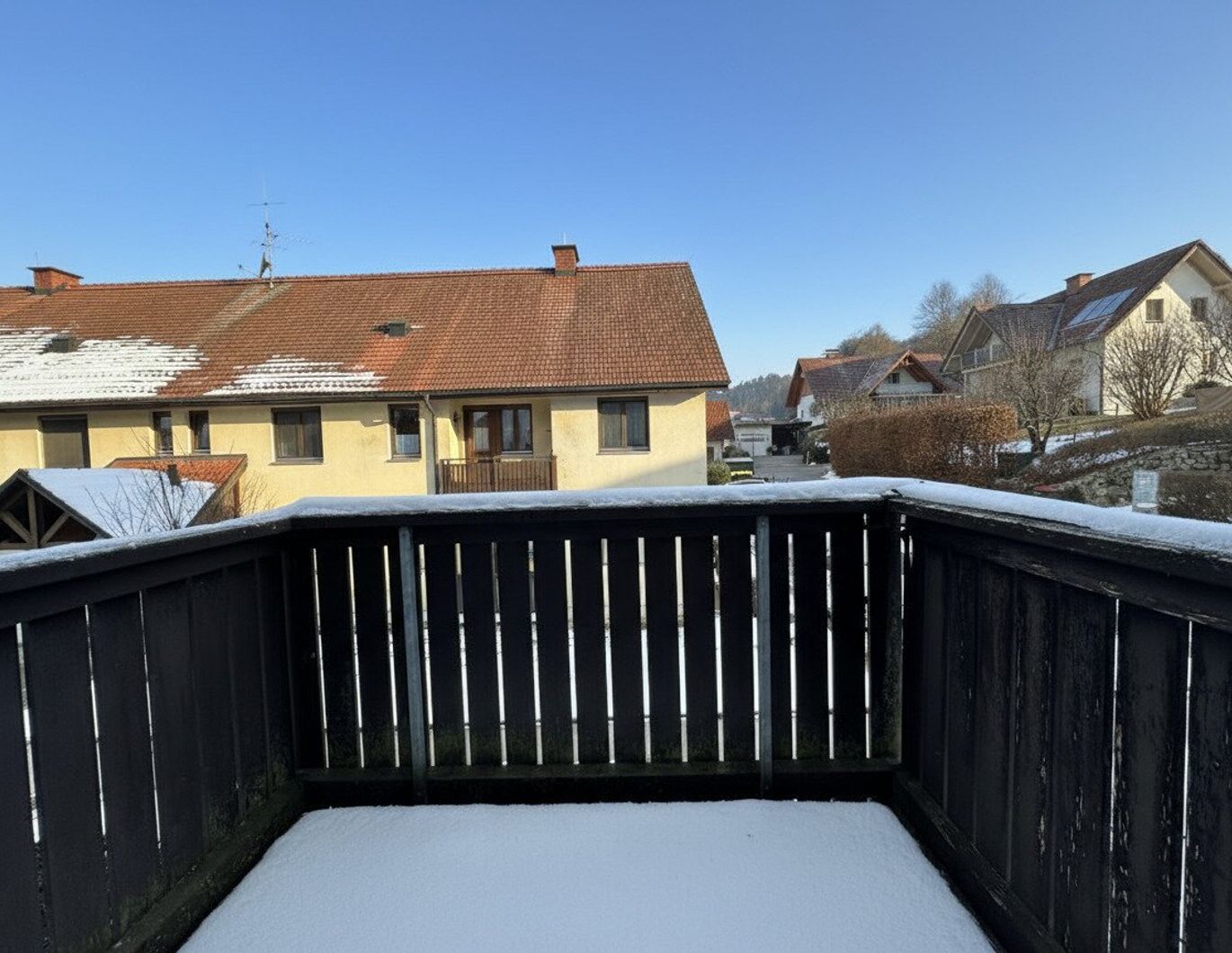 *** MIETKAUFOPTION *** GEFÖRDERTE - idyllische geräumige 4-Zimmer-Wohnung mit Balkon und Loggia in naturnaher Umgebung !!!