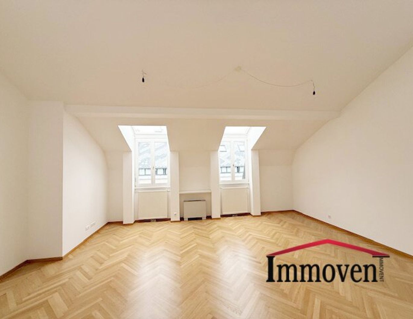 TOPLAGE in Wiener Innenstadt - 3-Zimmer-Dachgeschosswohnung mit Klimaanlage und Balkon!