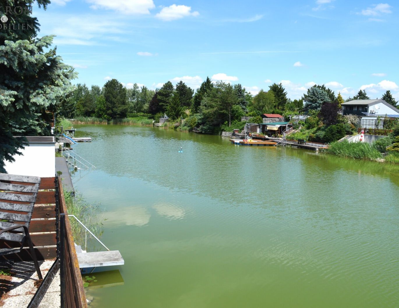 Diesen Herbst bereits im eigenen Haus am See verbringen?
