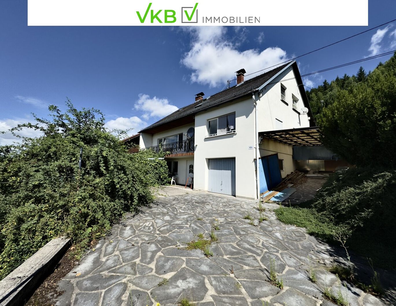 SCHLÜßLBERG | STRAßFELD: Idyllisches Zweifamilienhaus mit großzügigem, sonnigem Garten und beeindruckendem Fernblick!