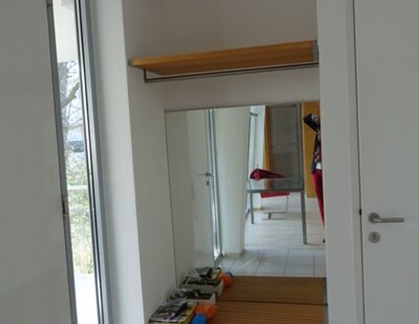 Wohngenuss mit Traumfernblick: Teilmöblierte Traumvilla mit Outdoorpool, Garten, Sauna, Jacuzzi Indoor, Tischtennistisch, etc.