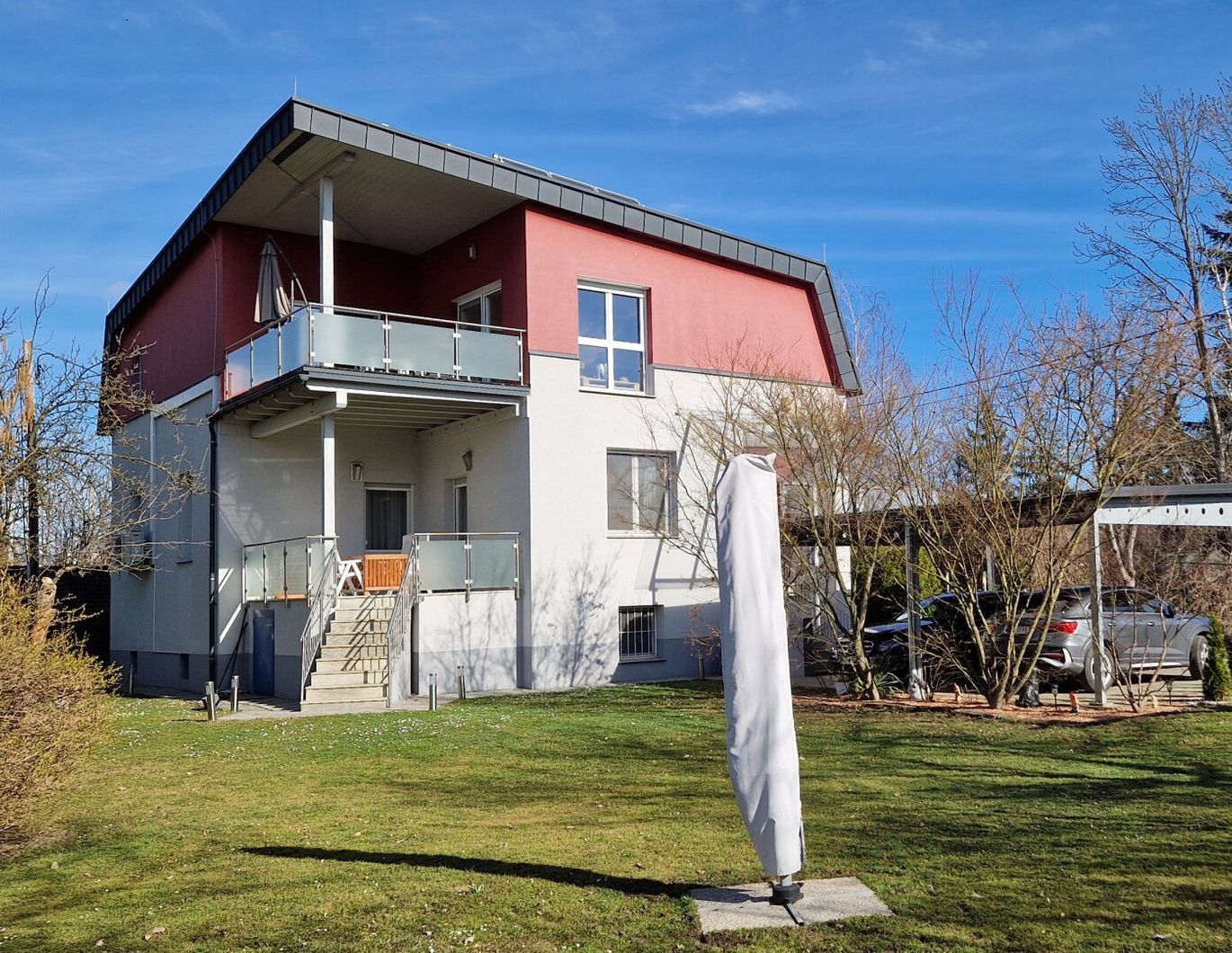 Stadtvilla im Grünen am Sackgassenende