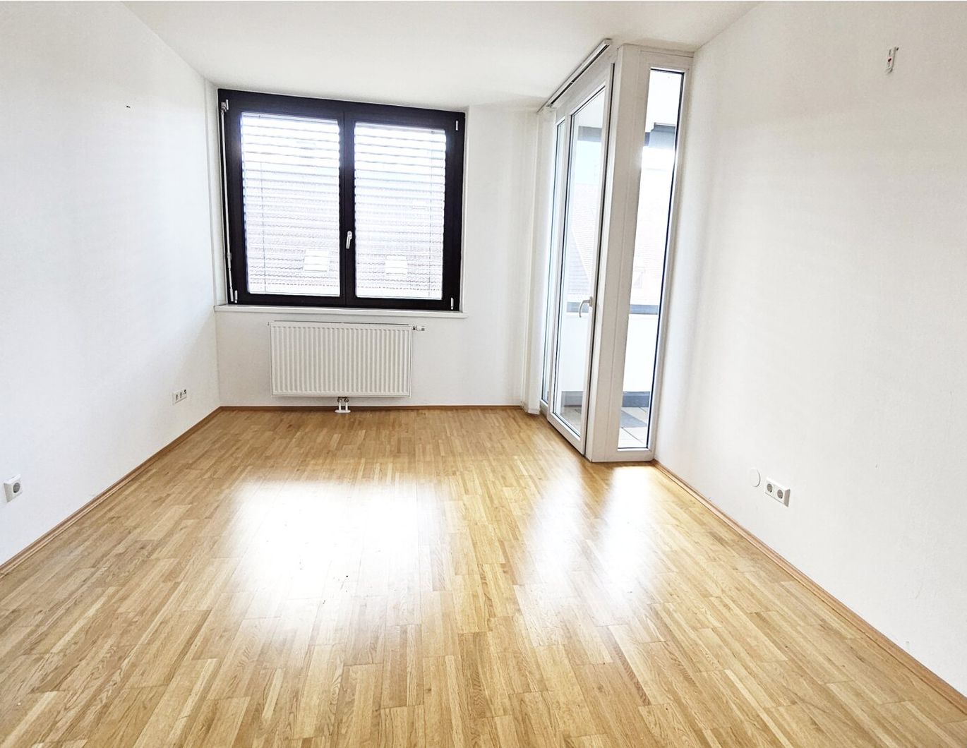 UNIVIERTEL: sonnige, gepflegte 2-Zimmer-Wohnung mit Gartenmitbenützung