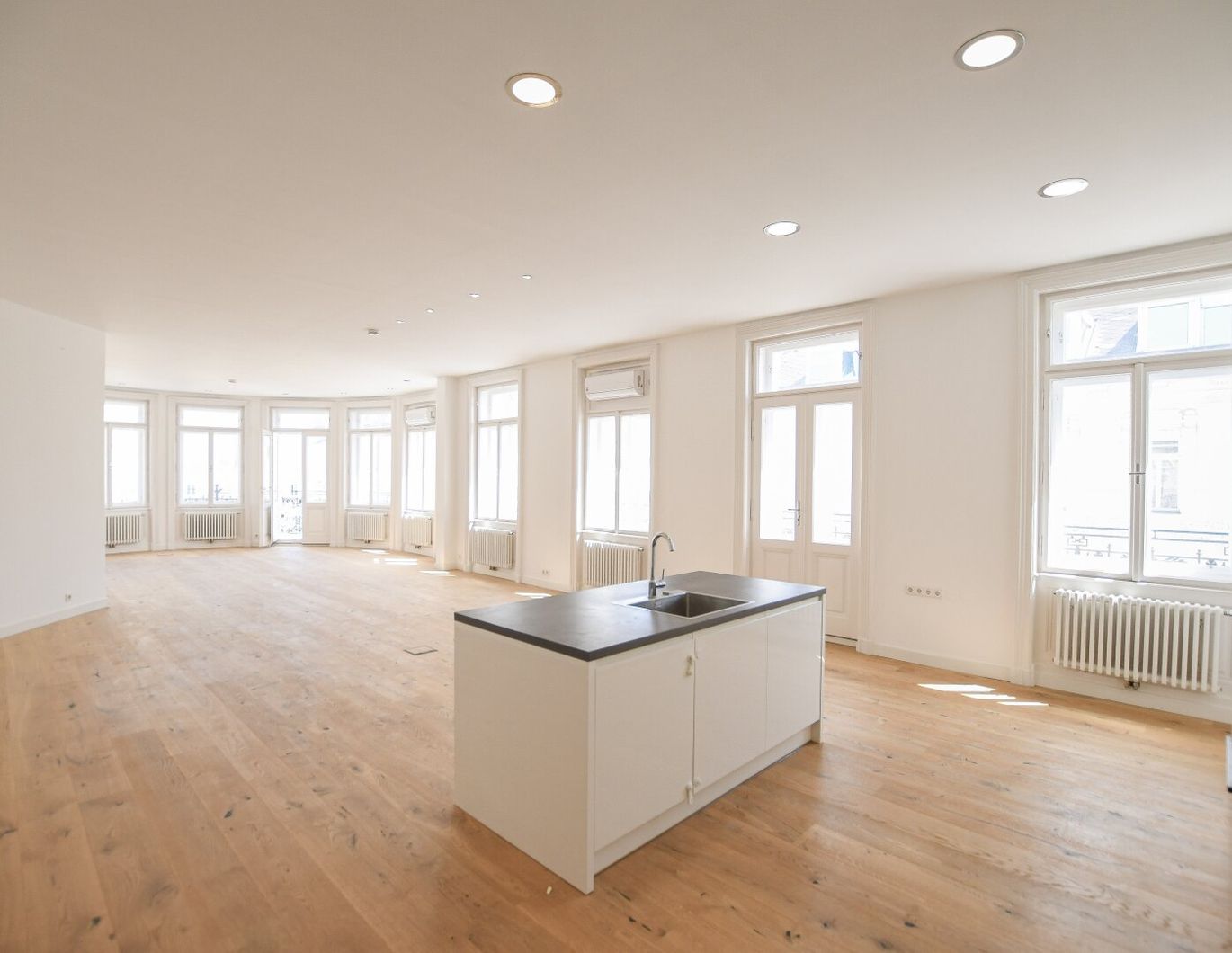 Traumhafte 3-Zimmer-Wohnung in der Wipplingerstraße