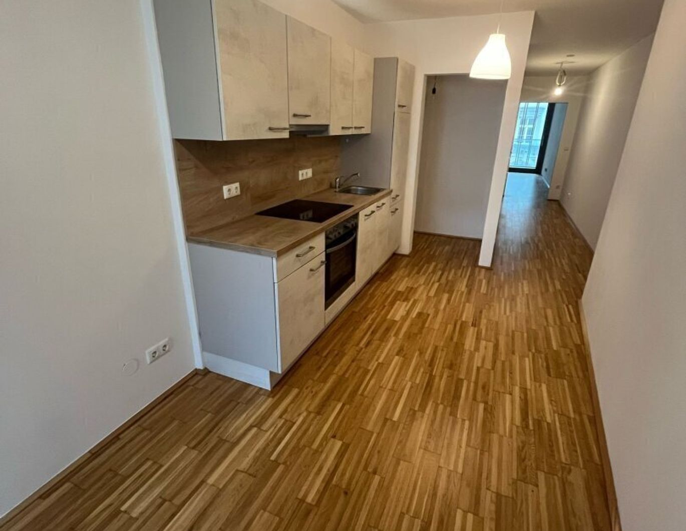 Höchst originelles & sehr schönes 1,5 Zimmernest in der Griesgasse mit Balkon zur Miete.