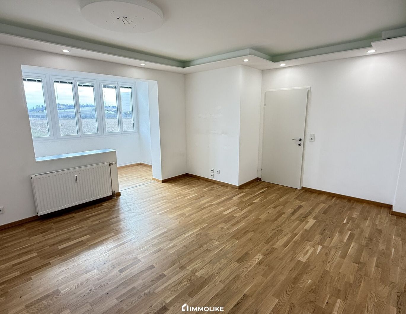 Attraktive, sanierte 3-Zimmer-Wohnung in Asten - inkl. Parkplatz und verglaster Loggia!