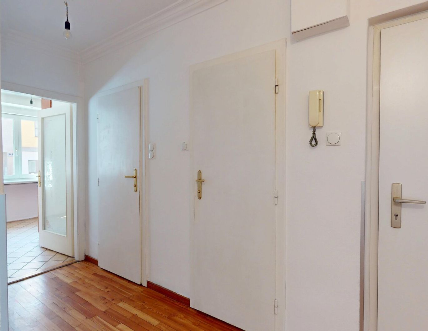 Leo-Slezak-Gasse: AKH-Nähe - Wohnküche mit Kamin - U6-Anbindung