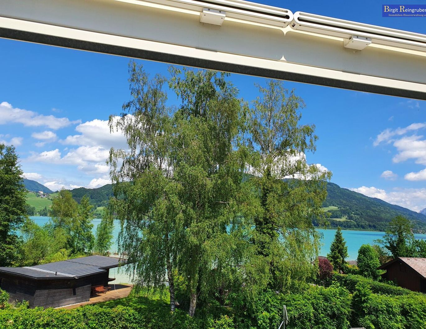 Exklusives Reiheneckhaus am Mondsee: Mit Badeplatz Anteil und modernem Komfort!