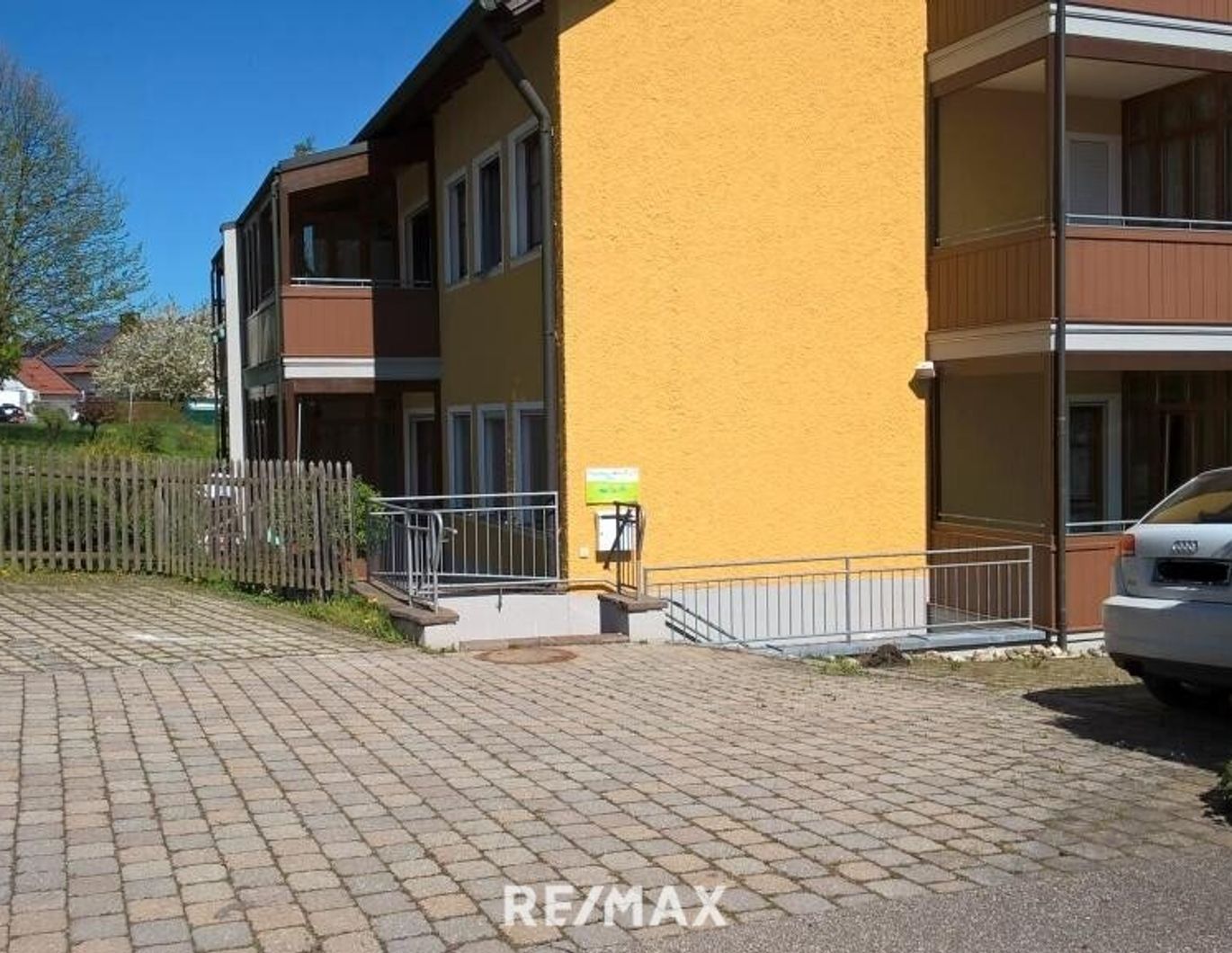 Souterrainwohnung in gepflegter Wohnanlage