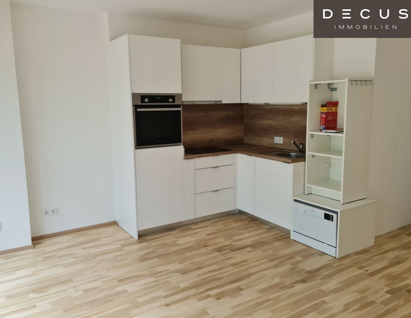 ANLEGERWOHNUNG -GARCONNIERE MIT TERRASSE UND KLEINEM ATRIUMHOF - WIENER NEUSTADT