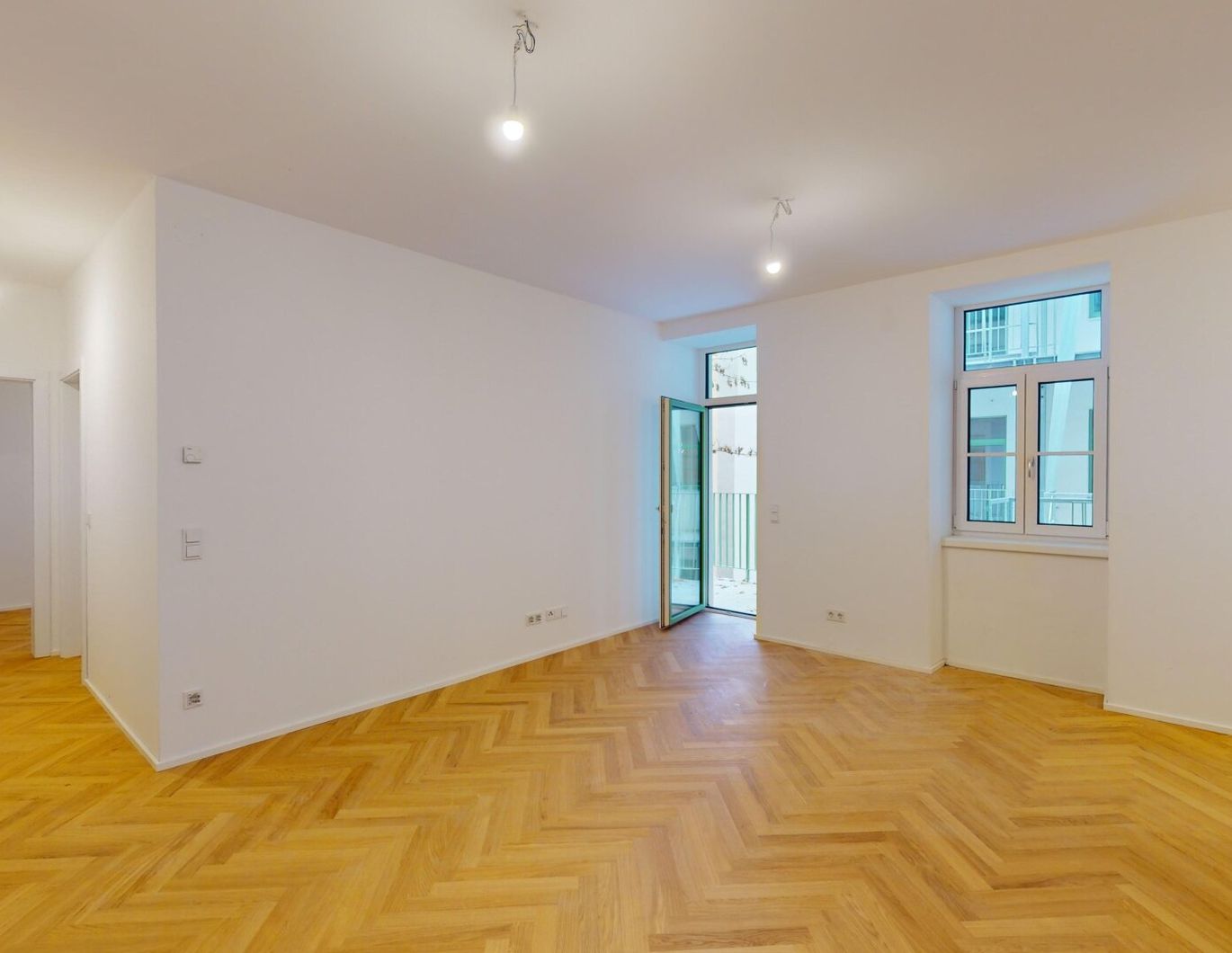 Wohnen im Altbau I Balkon I Saniert