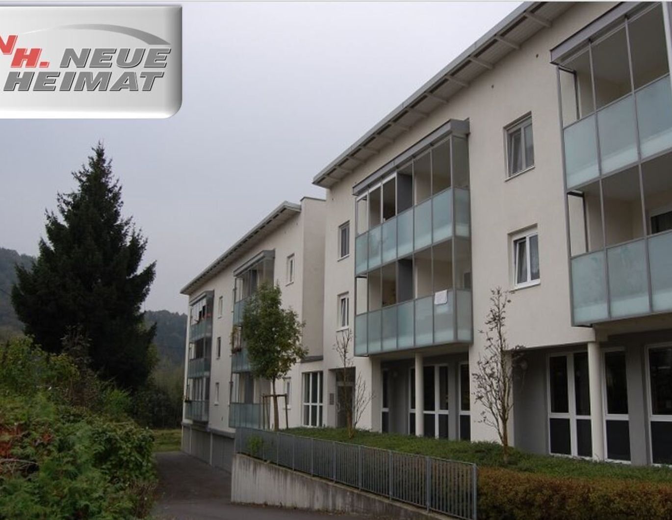 WOHNEN IN PUCHENAU - 2 ZIMMER WOHNUNG MIT BALKON UND GARAGE