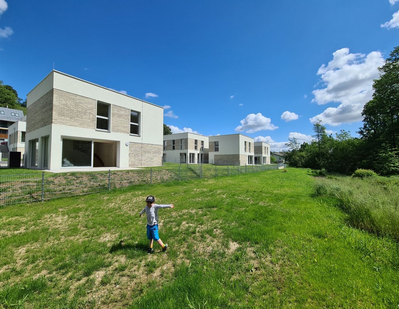 Family Homes Living Woods