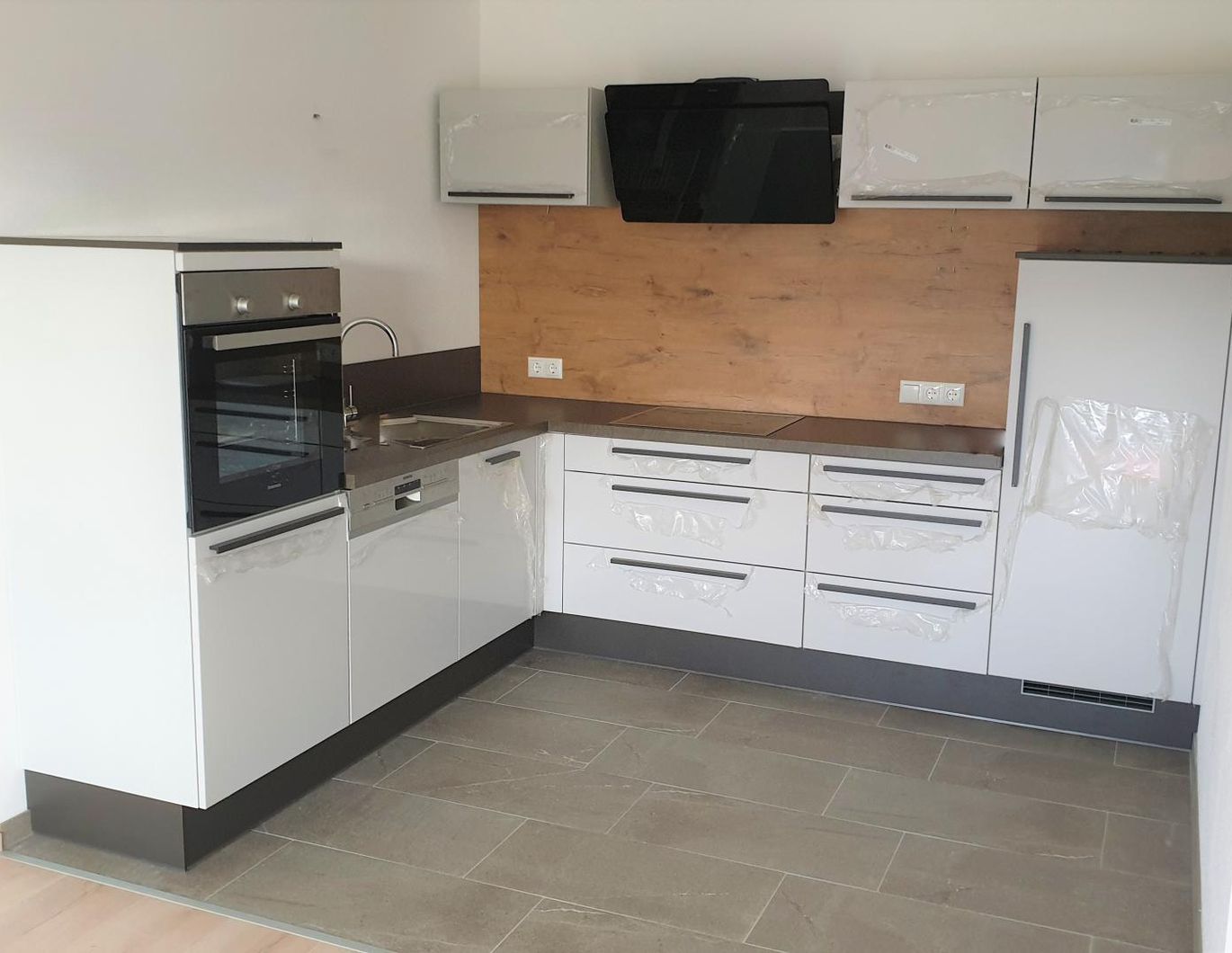 Moderne 3-Zimmer-Wohnung mit Süd-/West-Balkon und guter Anbindung nach Salzburg