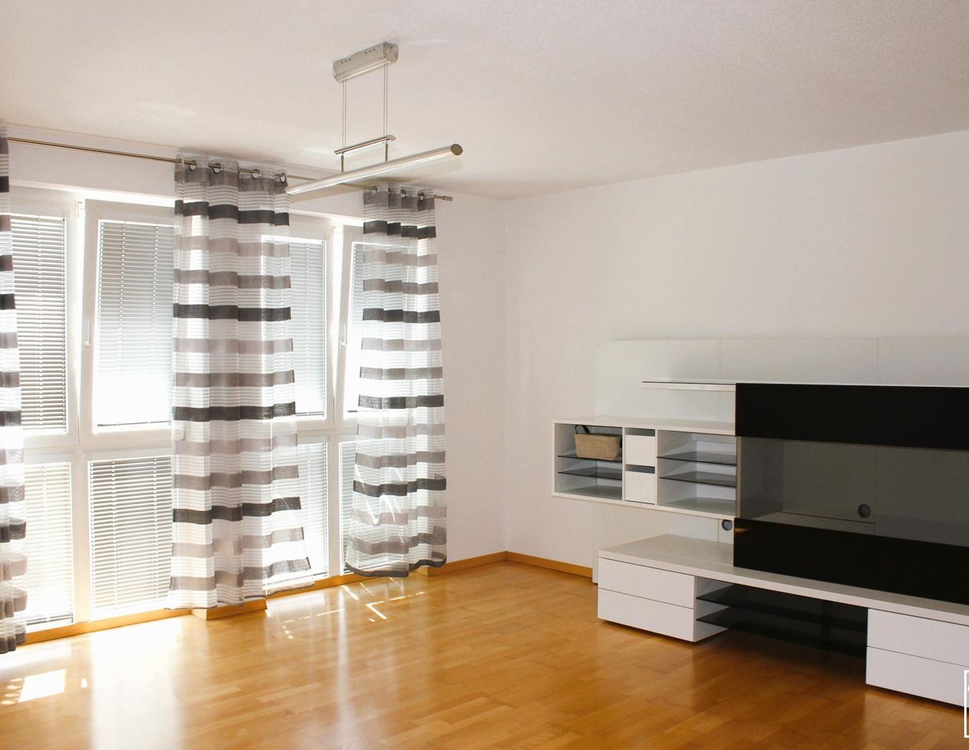 Moderne 3-Zimmer-Wohnung in 1050 Högelmüllergasse - Lift - Tiefgaragenplatz