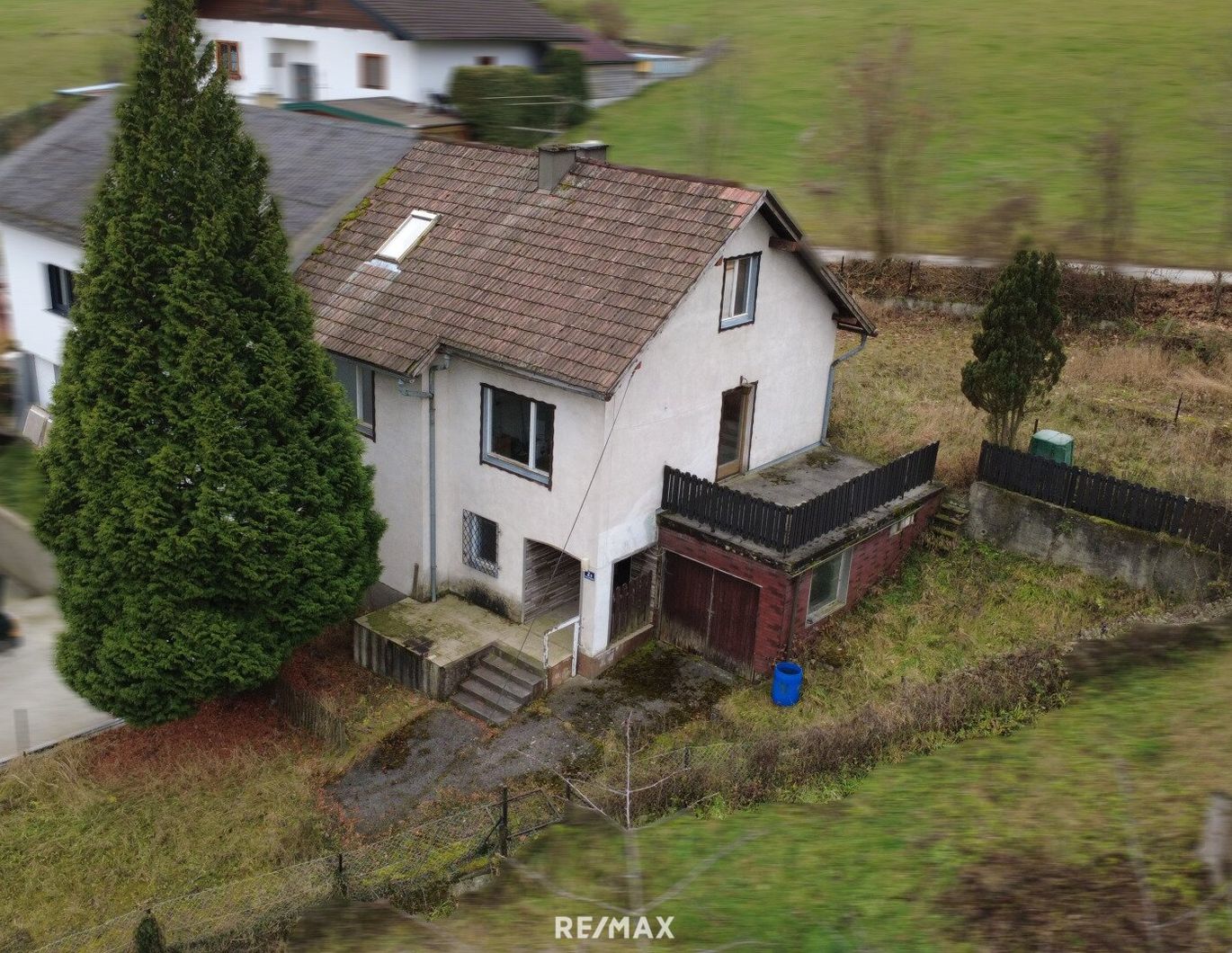 Sanierungsbedürftiges Einfamilienhaus in Traisen