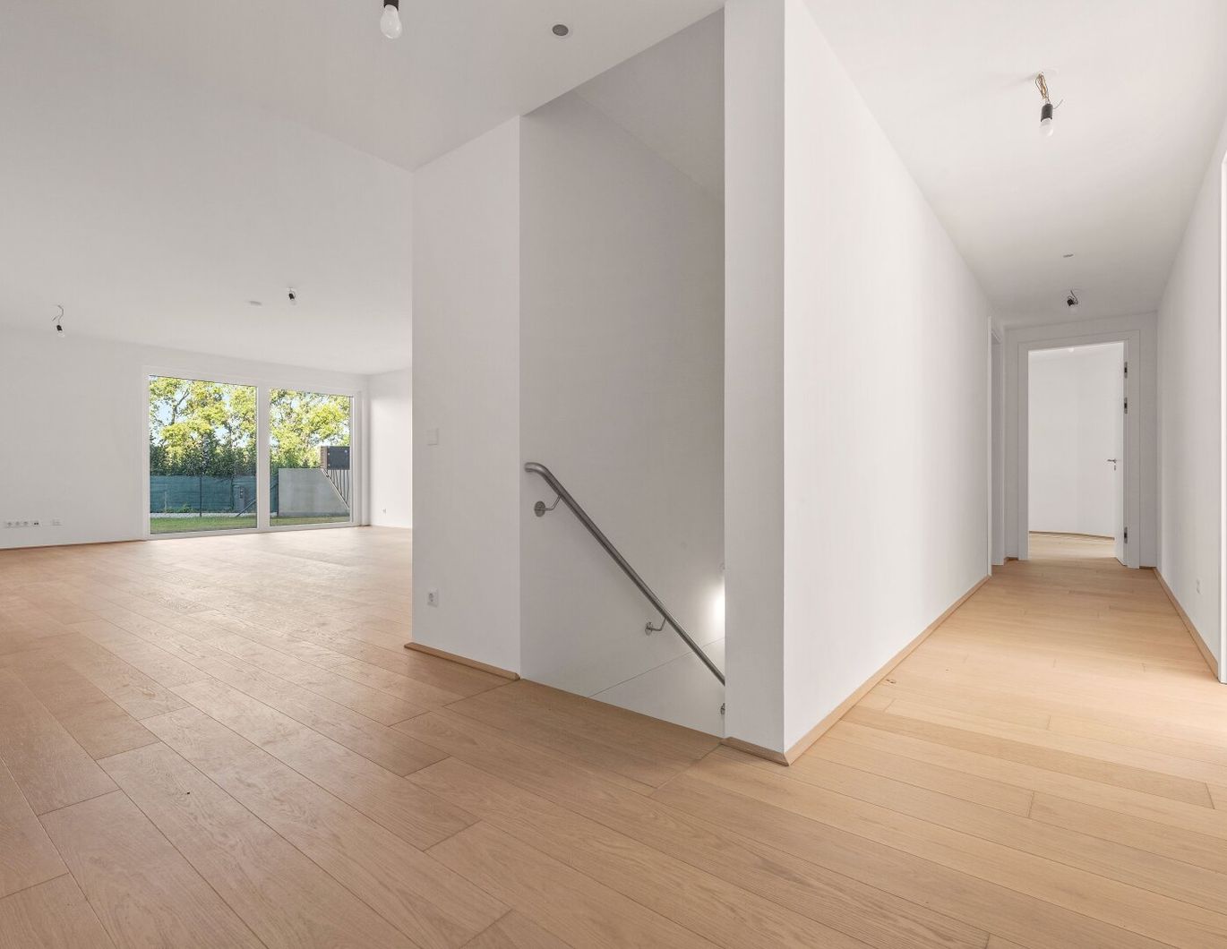 Wohn(T)raum am Wasser: Einzigartige Luxuswohnung mit Blick ins Grüne