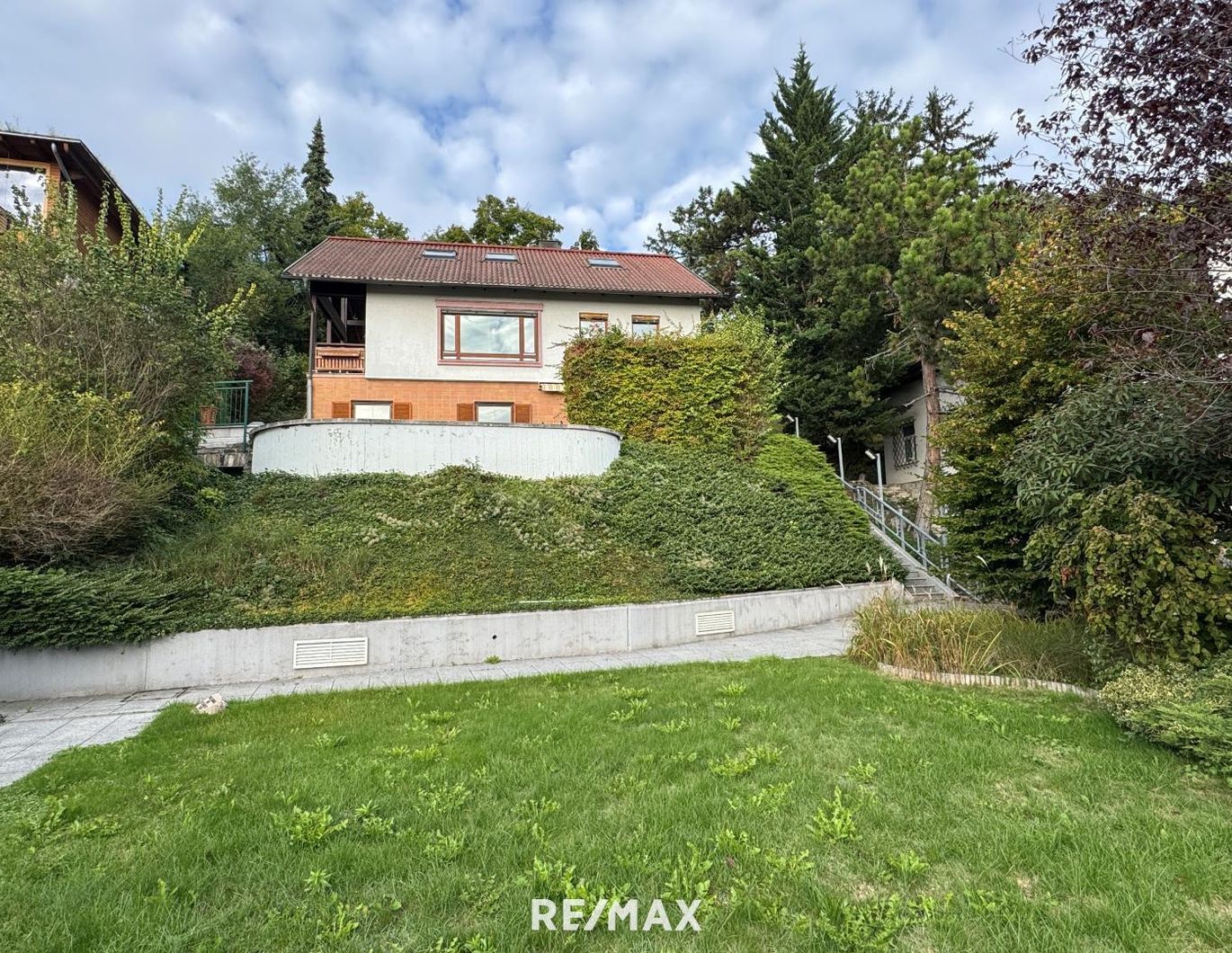 Ihr Einfamilienhaus mit Panorama-Ausblick und Pool in Mödlinger Bestlage!