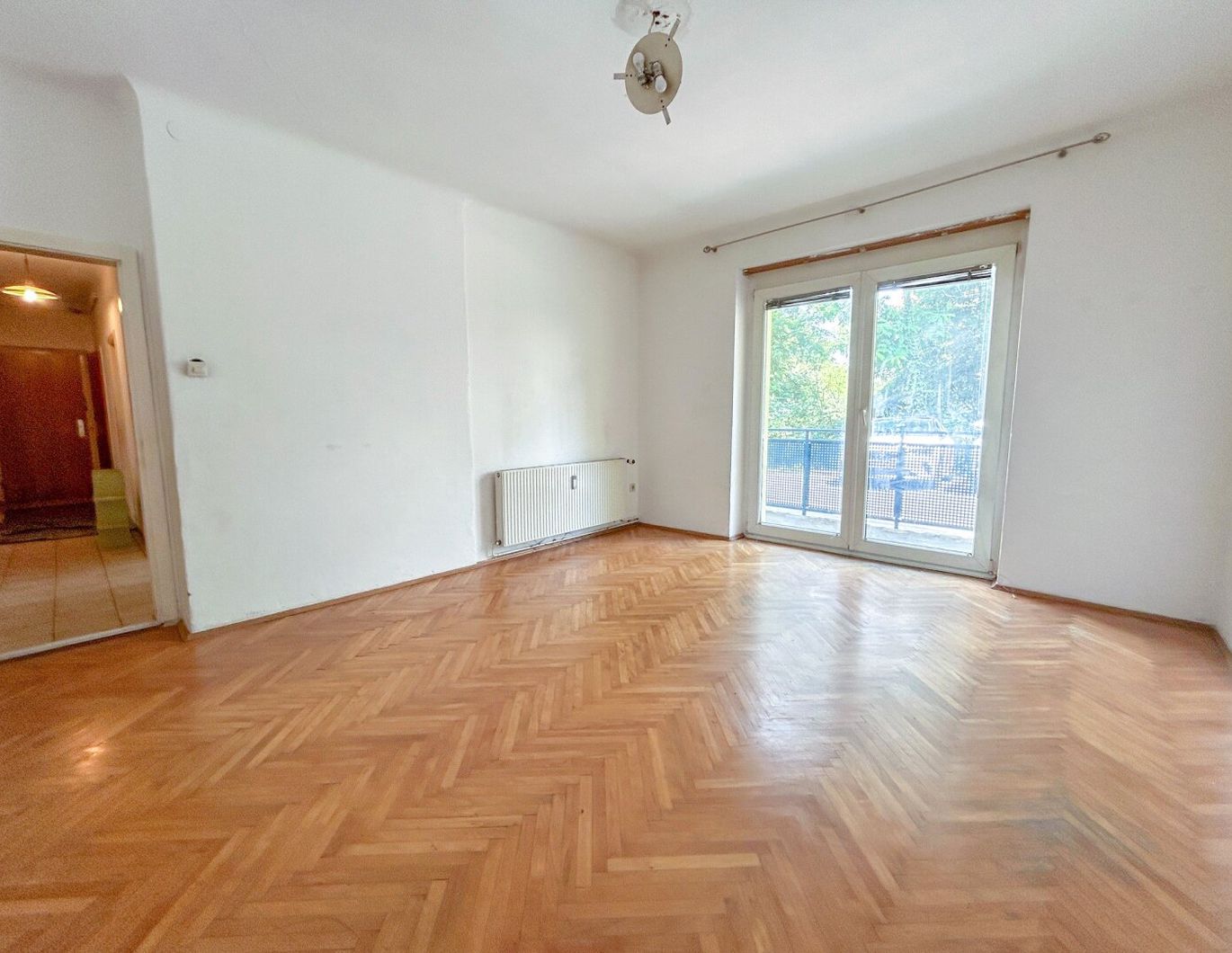 Sanierungsbedürftige Kleinwohnung mit viel Potential!