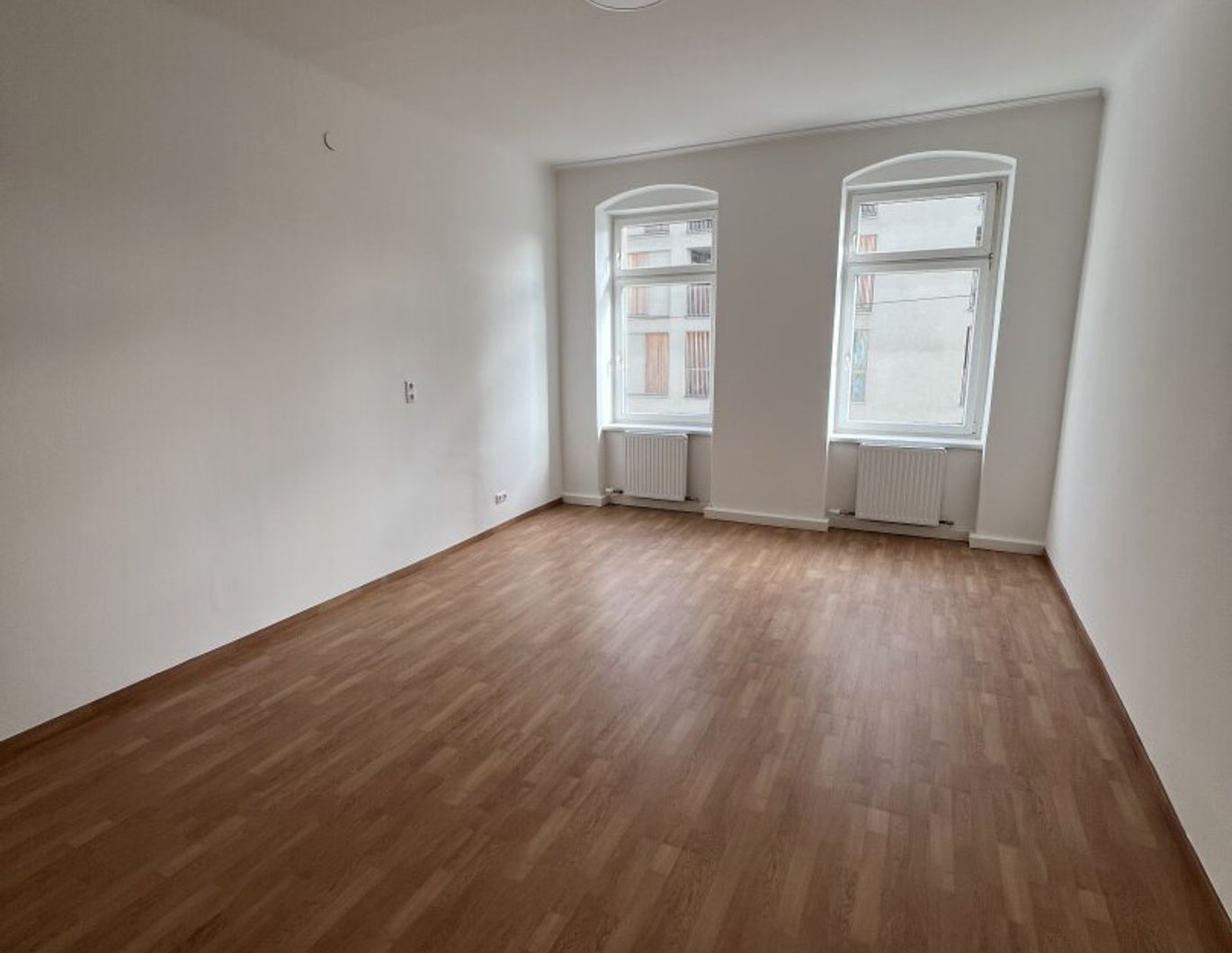 Attraktive 2-Zimmer-Wohnung in Bahnhofsnähe | Wienerstraße