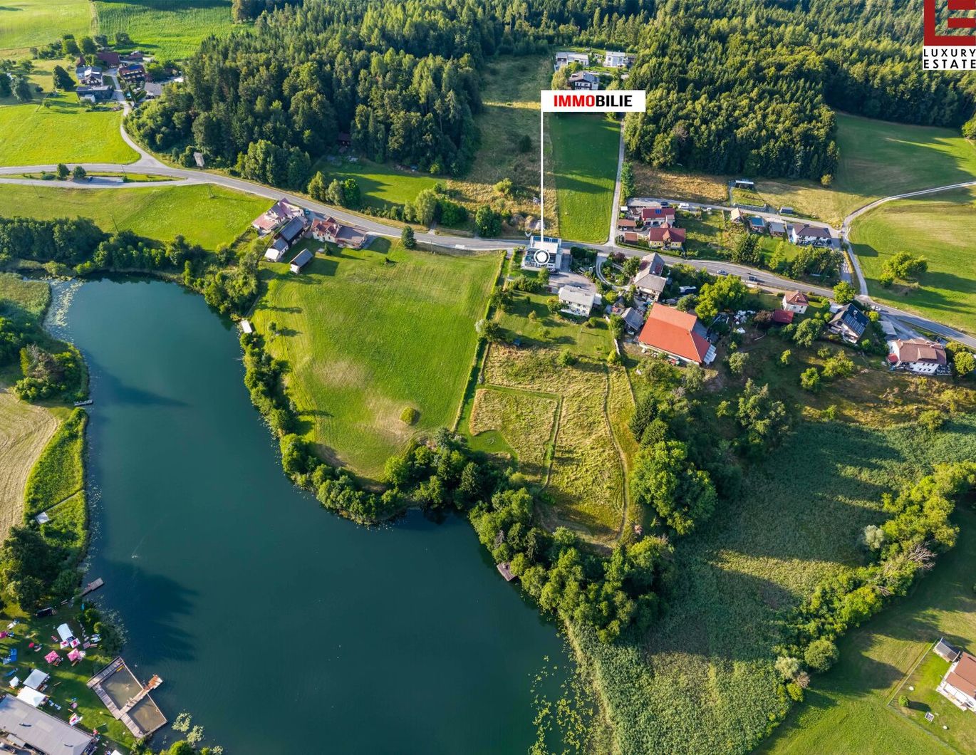 Moderne, schöne Wohnung am Aichwaldsee mit privatem Seezugang!