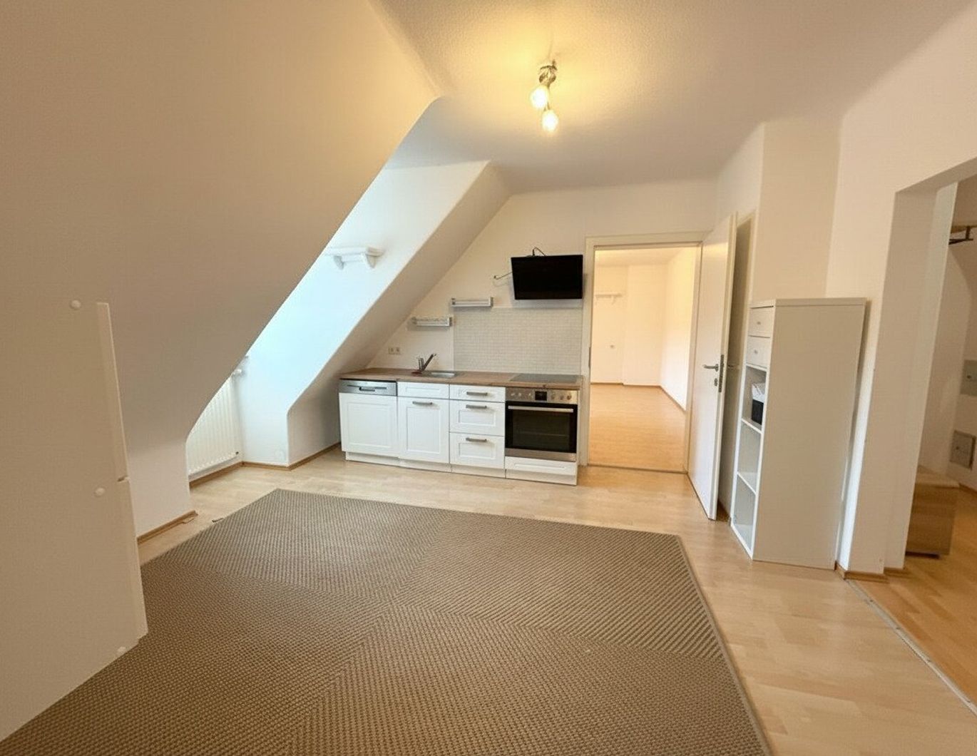 Eggenberg nähe FH! - 4-Zimmer Dachgeschosswohnung