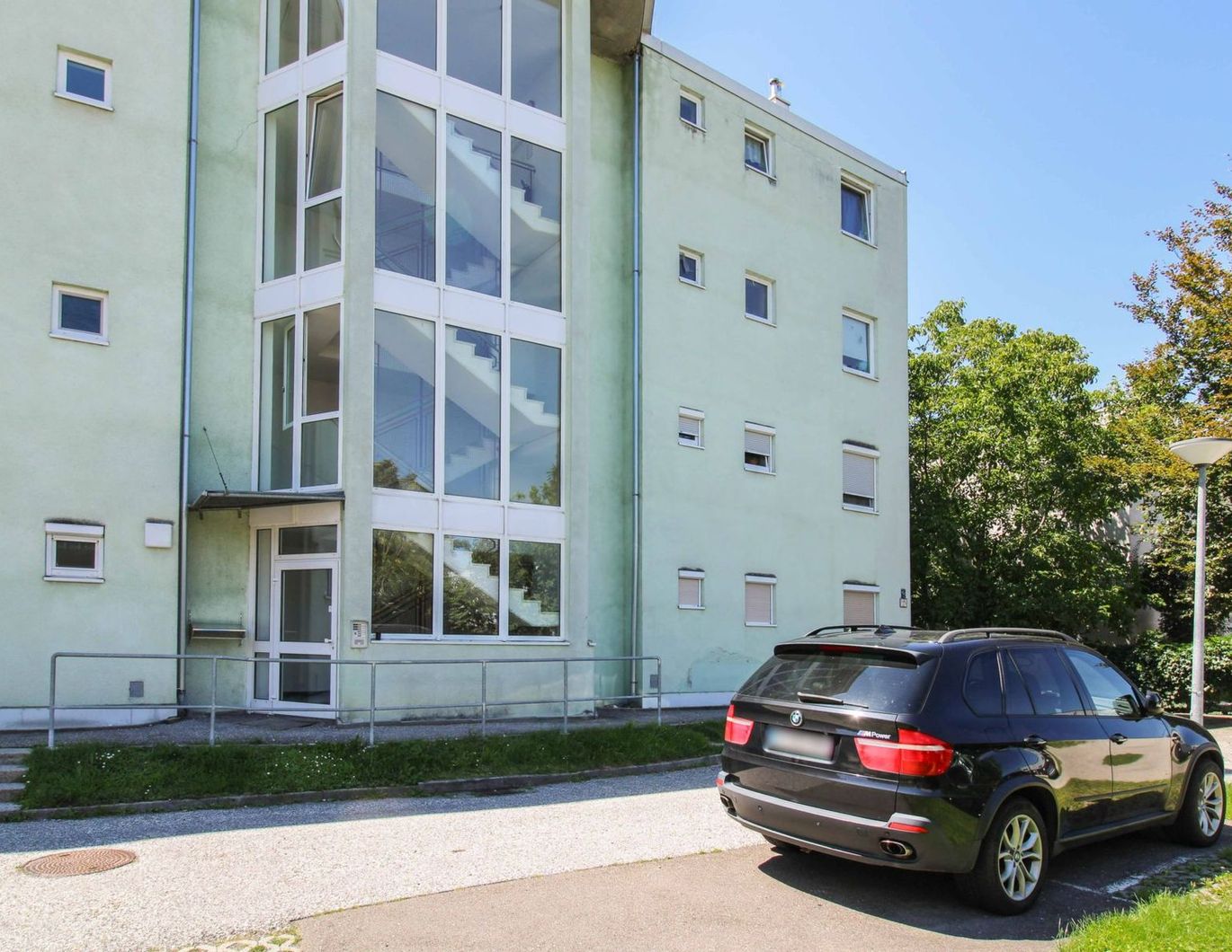 Helle, charmante, zentrale Stadtwohnung, ideal für Singles, Paare und Anleger, sofort beziehbar