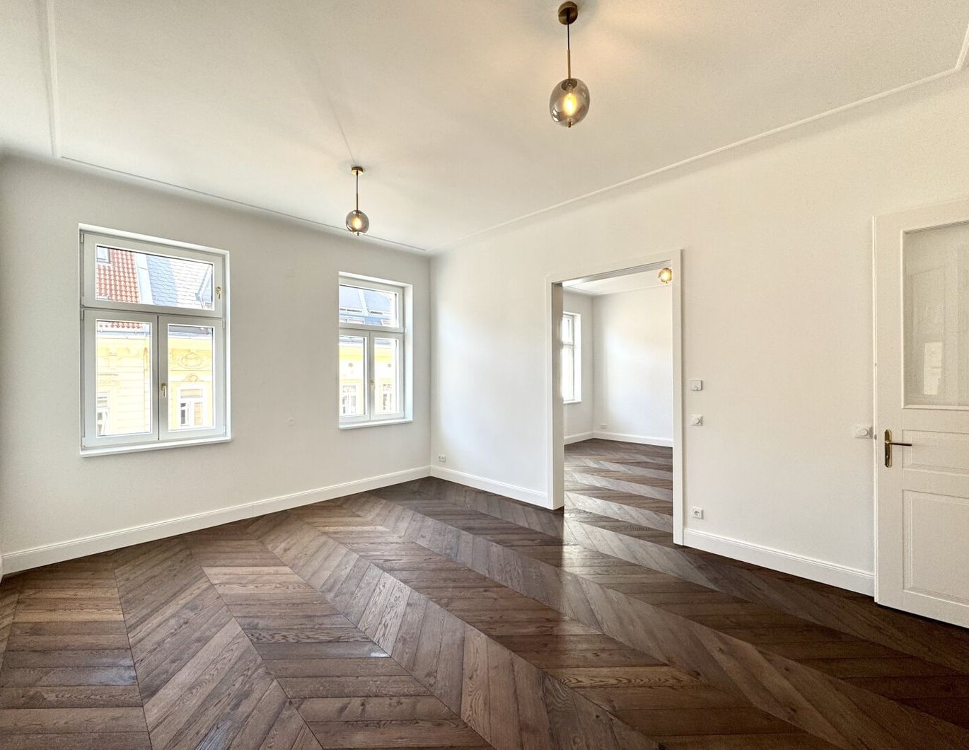 Südwestseitiger Erstbezug in hoher 3. Etage nächst Servitenviertel und Donaukanal!