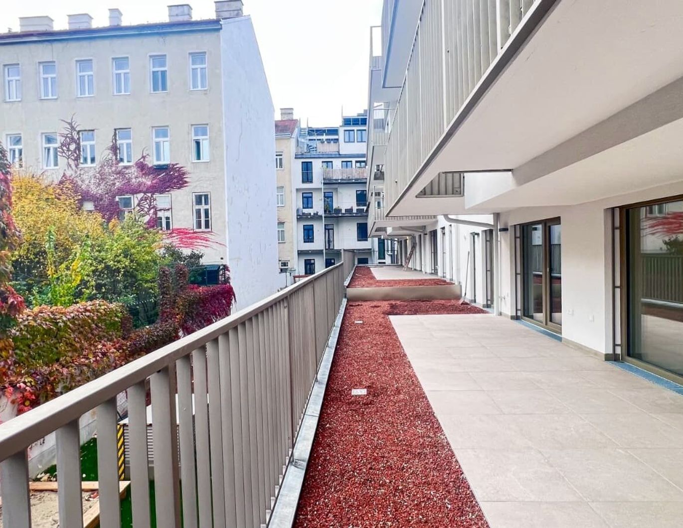 ERSTBEZUG! 2-ZIMMER TRAUM MIT GROSSZÜGIGER FREIFLÄCHE