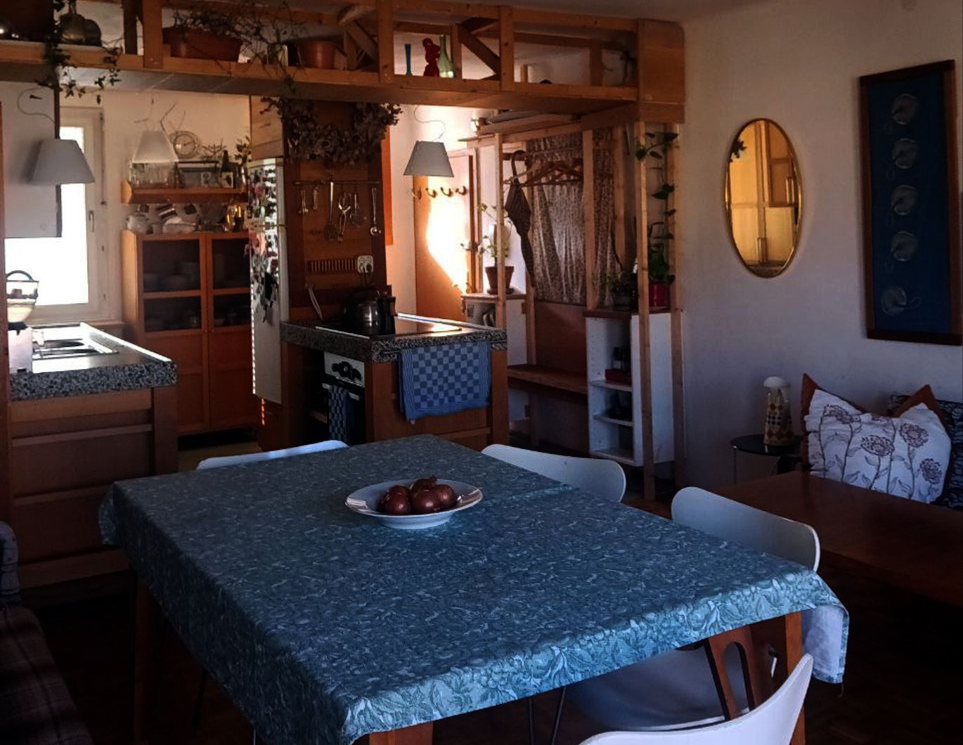 3-Zimmer-Wohnung, vollmöbliert, monatsweise zur Untermiete