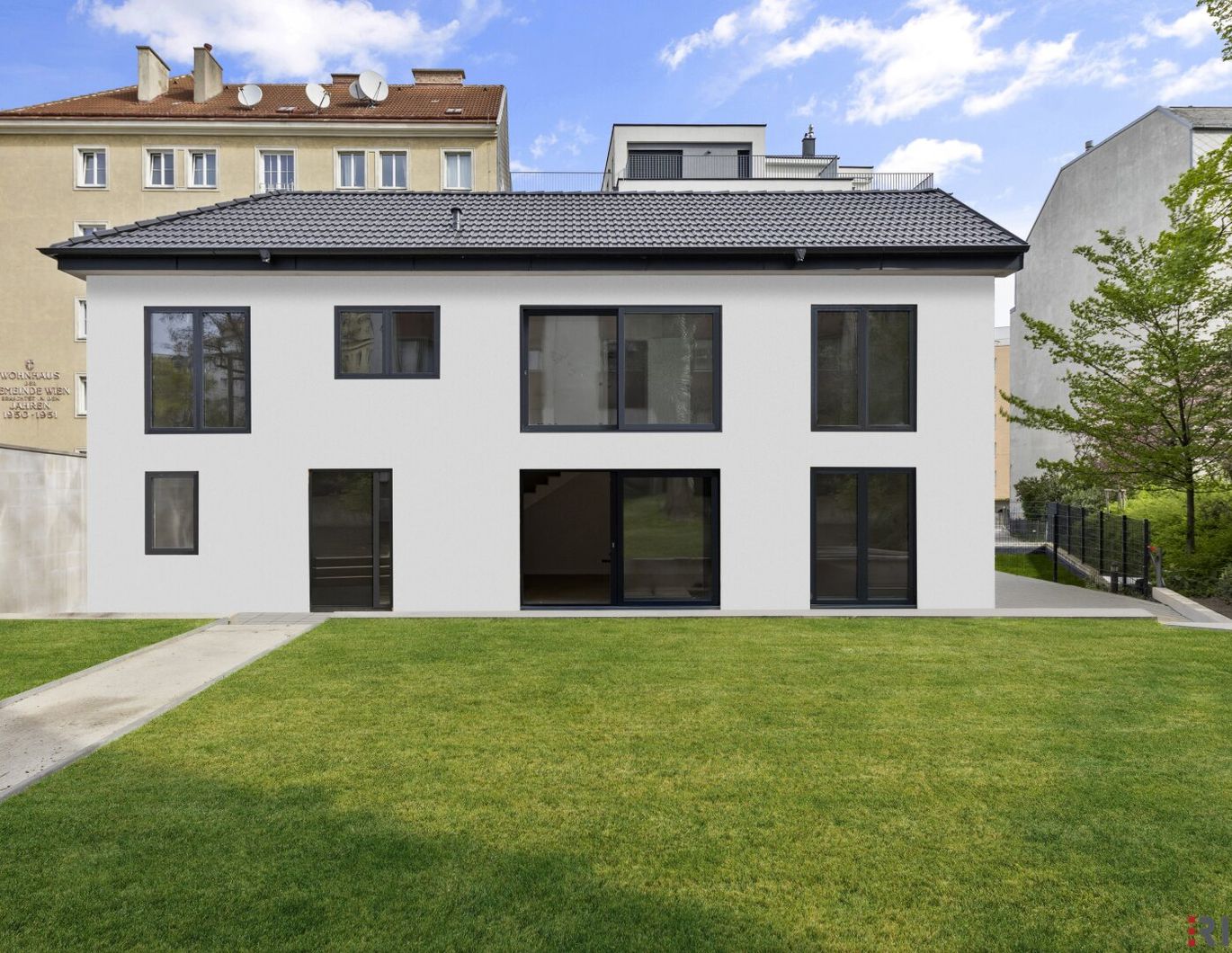 SANIERTES HAUS + 140m² SÜD-GARTEN | 5 MIN vom BHF MEIDLING (U6/S-Bahn) | LUFTWÄRMEPUMPE | RUHELAGE | NUTZUNGSRECHT 250m² Grünfläche