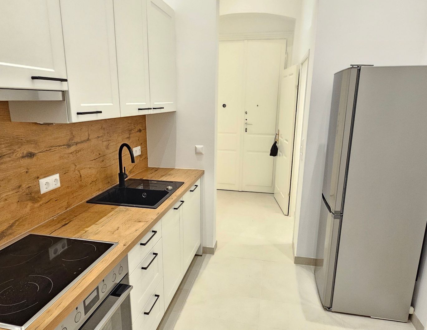 4. Bezirk Elisabethplatz Erstbezug nach Sanierung 3-Zimmerwohnung zu vermieten € 1.300