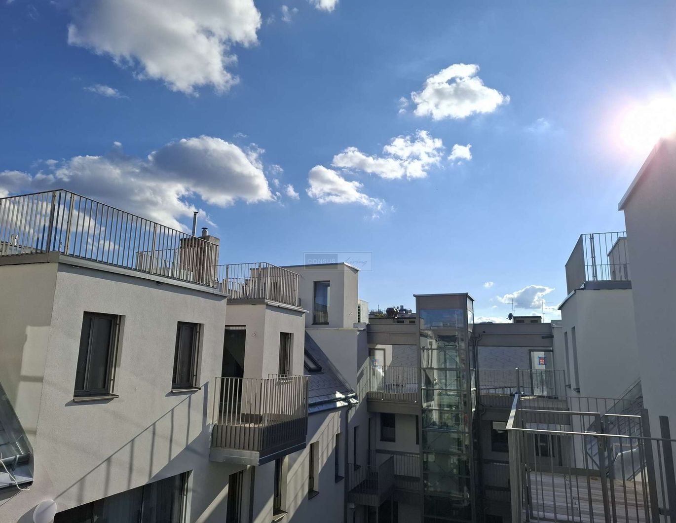 ERSTBEZUG beim Rochusmarkt: Galerie-Maisonette mit 2 Terrassen & Luxus-Ausstattung (LH32)