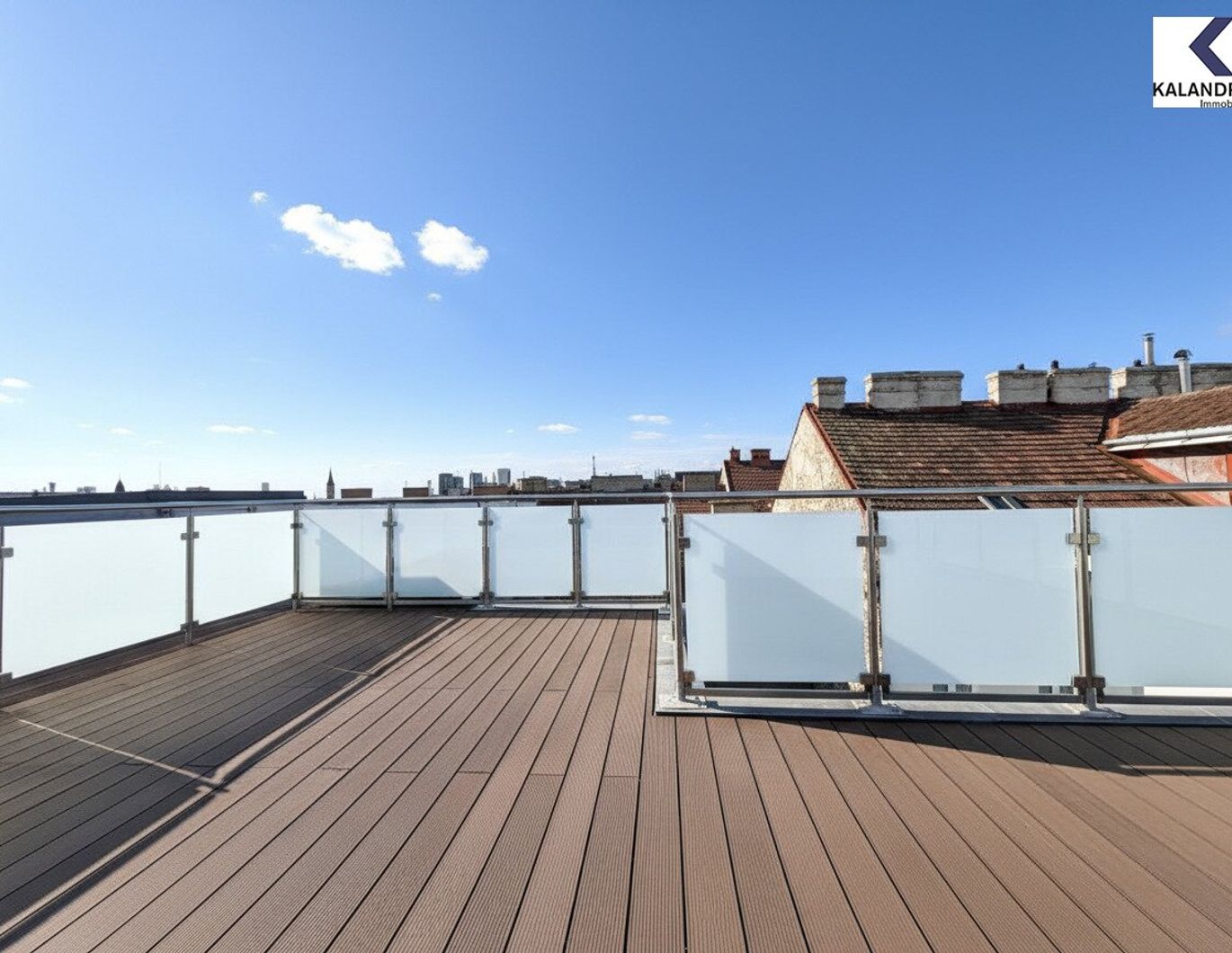 360 TOUR // DACHGESCHOSSWOHNUNG IM FASANVIERTEL