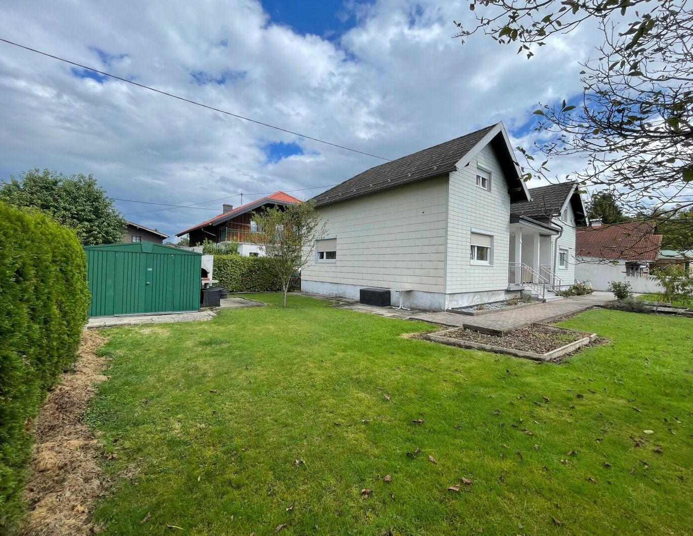 Neuer Preis! Sanierungsbedürftiges Haus mit Garten und Erweiterungsmöglichkeit