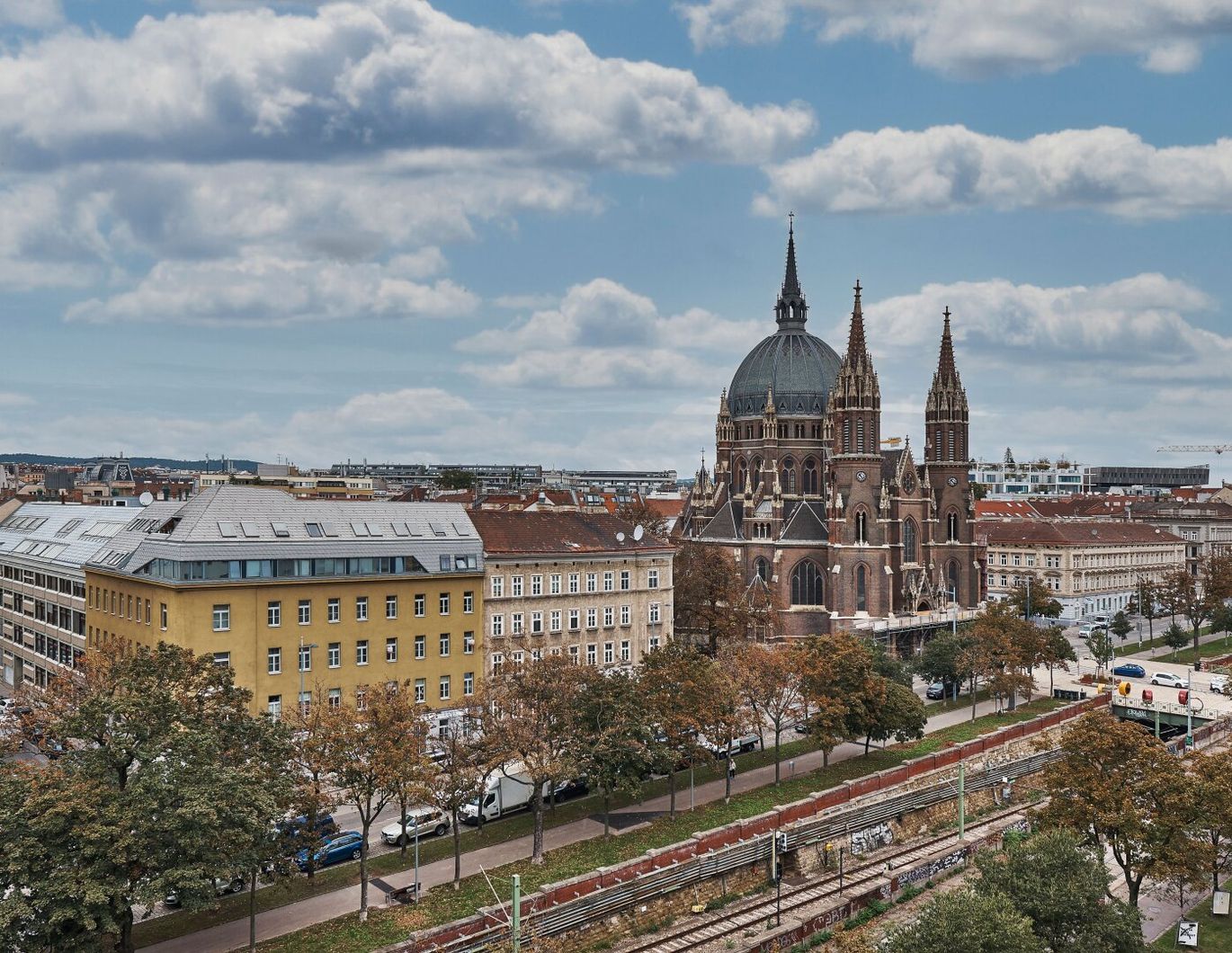 PANORAMABLICK über WIEN! Stilvolle 3,5 Zimmer Wohnung nahe der MARIAHILFER Straße mit MODERNSTER AUSSTATTUNG