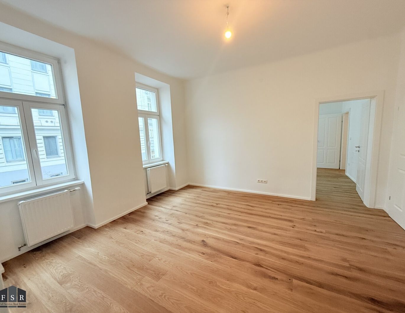 Sanierte, helle 3-Zimmer-Wohnung mit wunderschönem Eckzimmer nähe Siebenbrunnenplatz - perfekter Grundriss