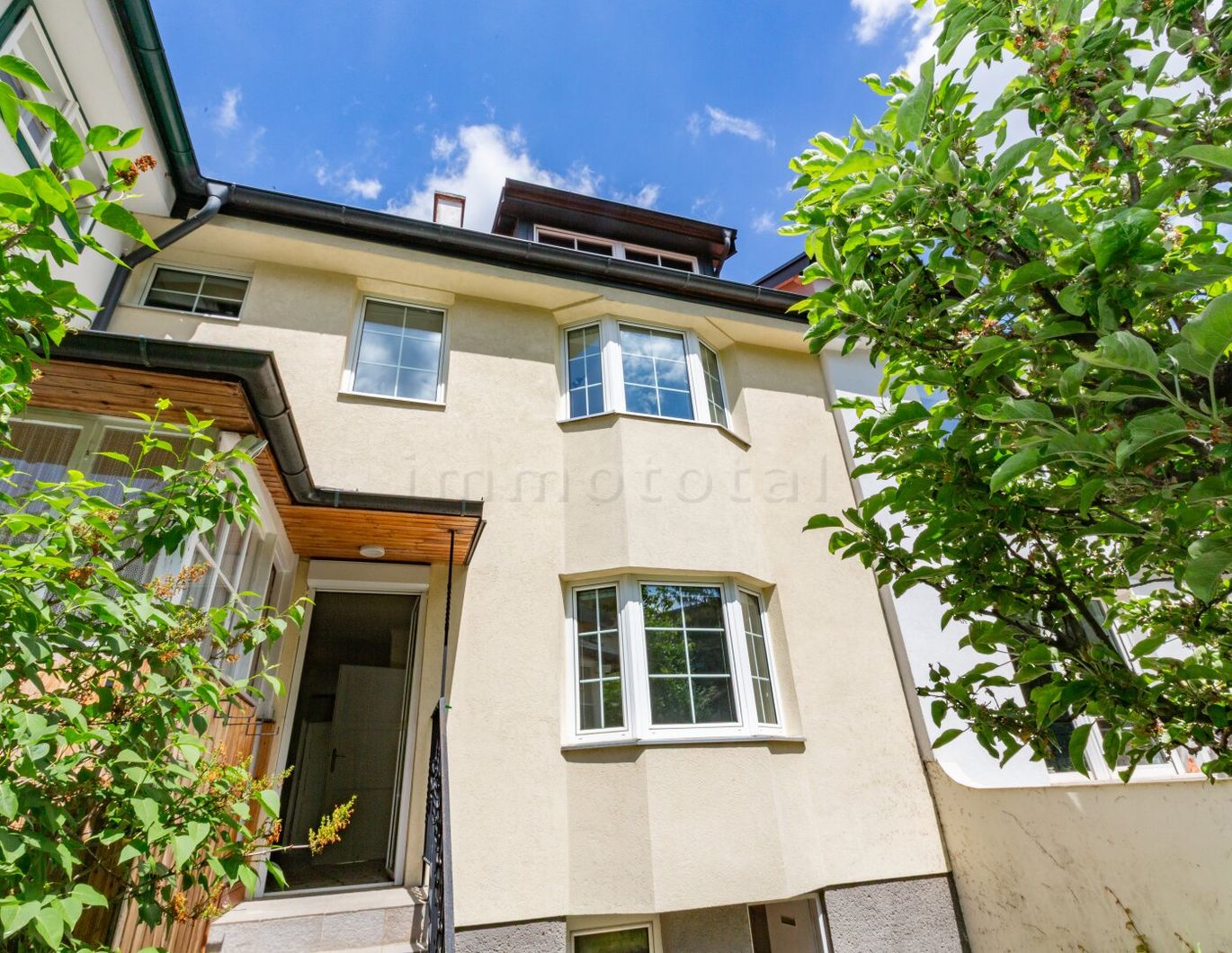Sonniges Einfamilienhaus mit Ausbaupotenzial Nähe Orthopädisches Spital