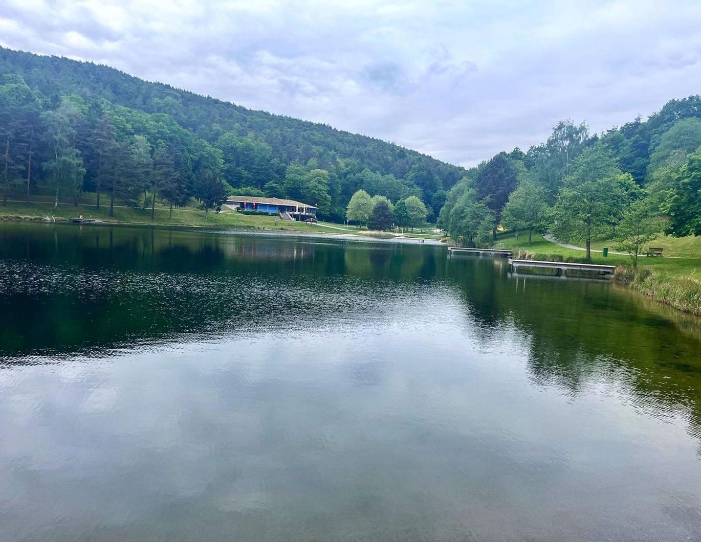 Frühling am Badesee