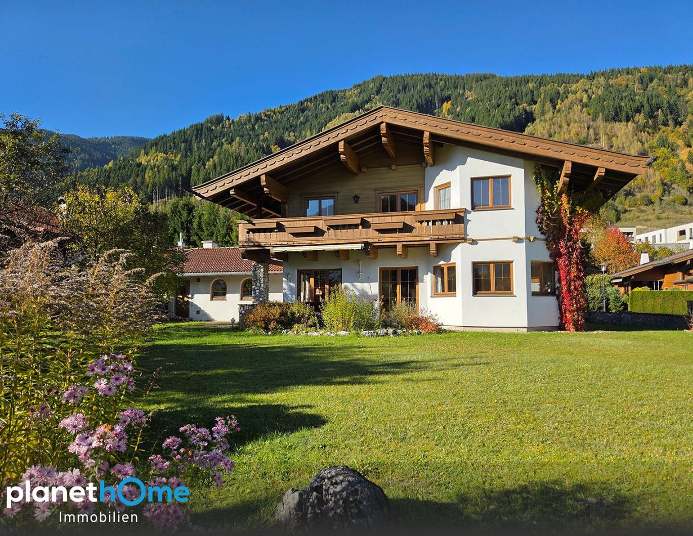 Seltenes Juwel: Gepflegtes Einfamilienaus direkt am Golfplatz mit Kitzsteinhornblick