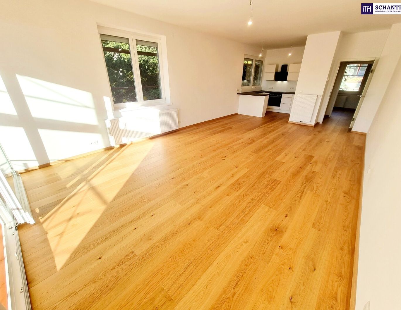 Ruheoase im Grünen! Sonnig. Saniert. Einfach super! Erstbezug mit Wohlfühlfaktor! 4 Zimmer + 2 Balkone + Garagenplatz + Hochwertige Einbauküche! Grün wohin das Auge reicht!