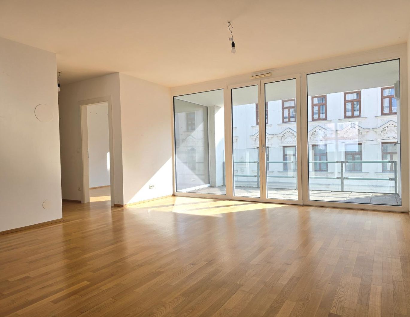 Sehr schicke und sehr sonnige Terrassenwohnung im beliebten Währing