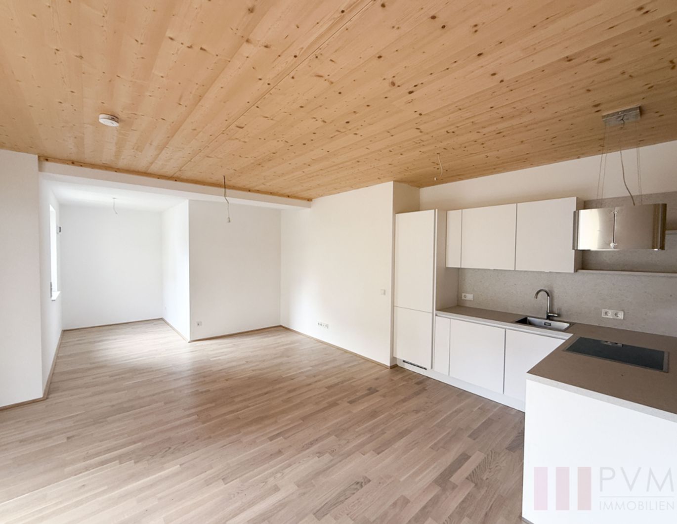 2 - ZIMMER MIT BALKON IN ELISABETH-VORSTADT  ERSTBEZUG!