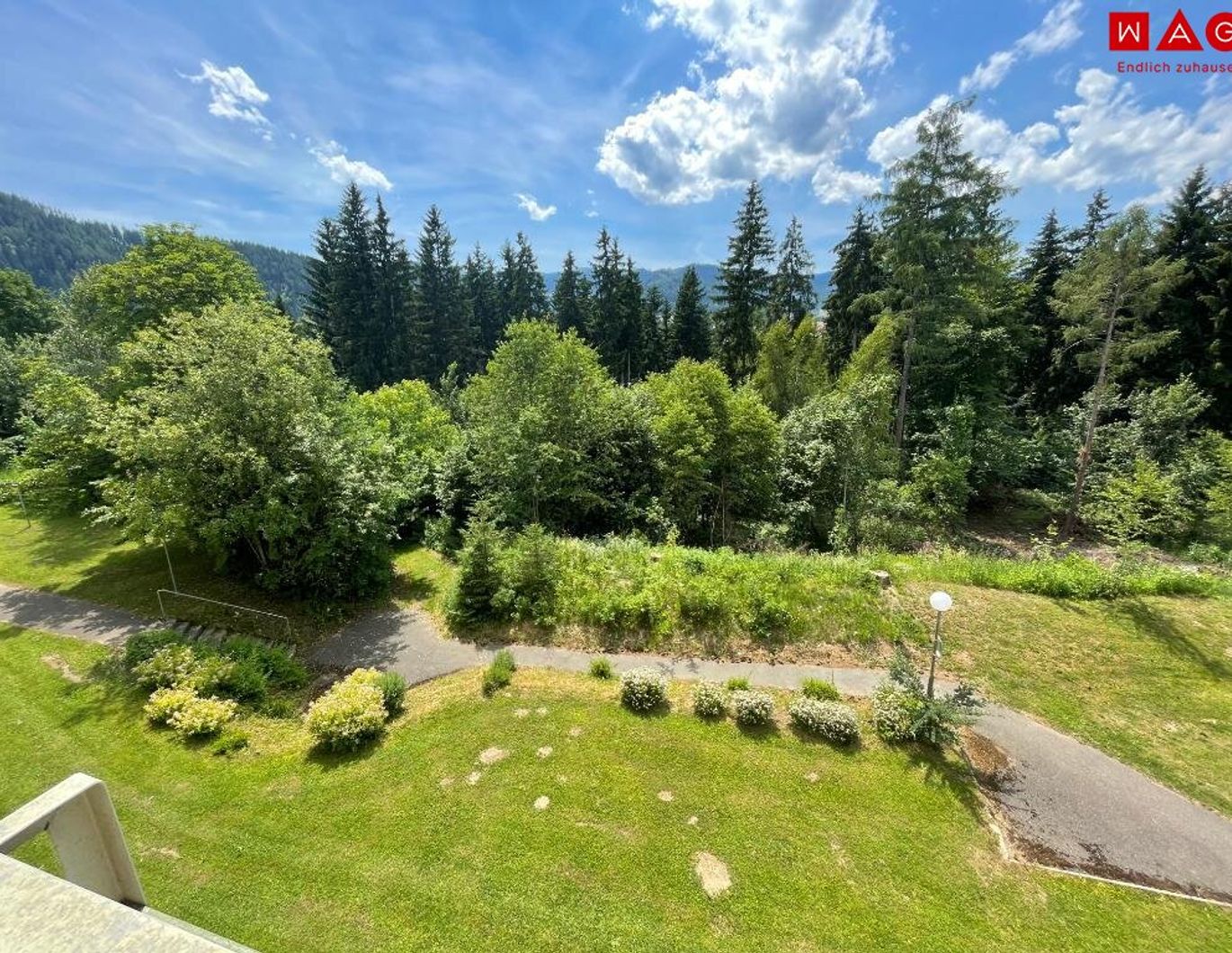 Möblierte 50m² Wohnung mit Balkon - ruhig im Grünen!