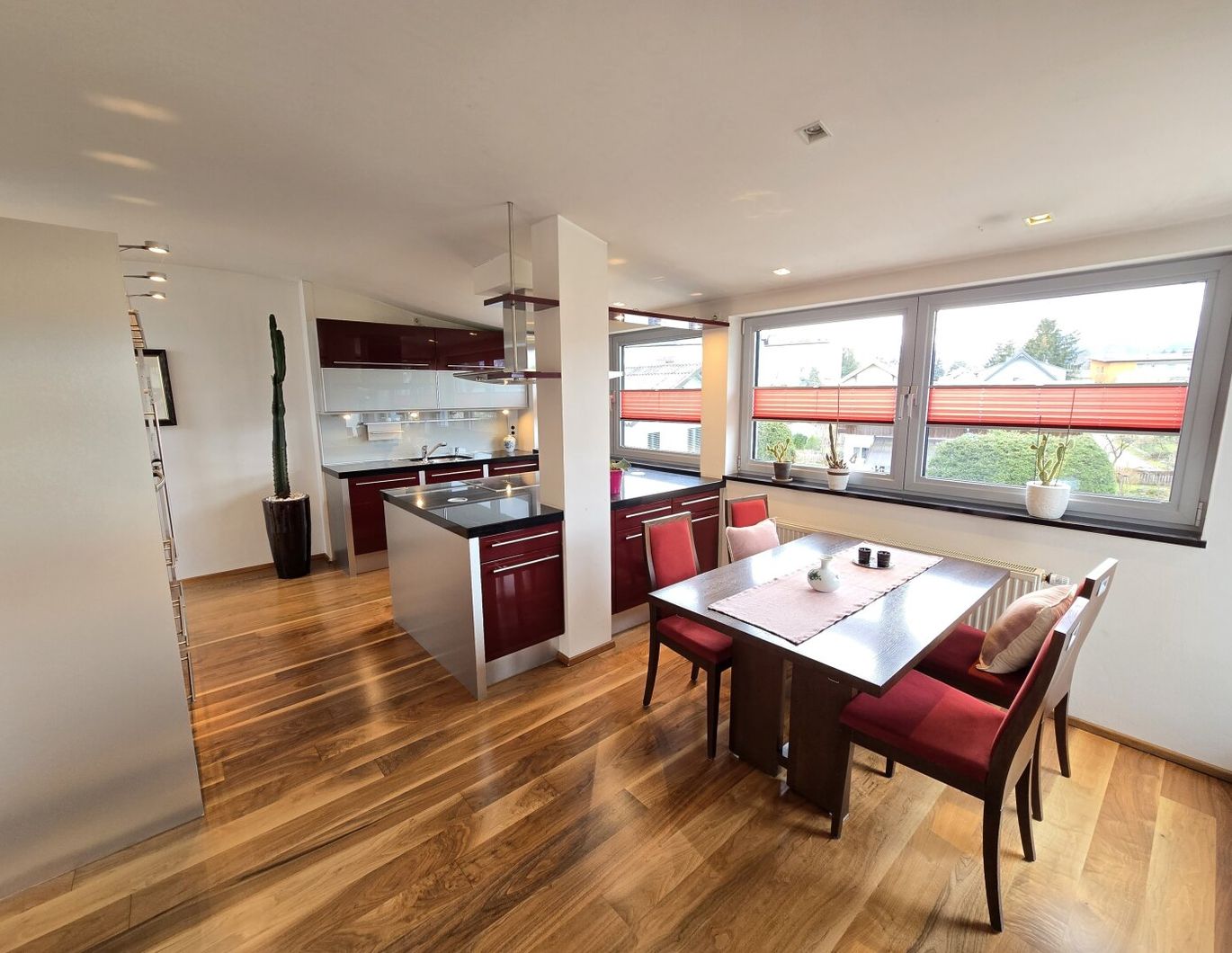 Schöne Penthousewohnung mit 3 Zimmern, Wellnessbereich und Panoramablick über Salzburg