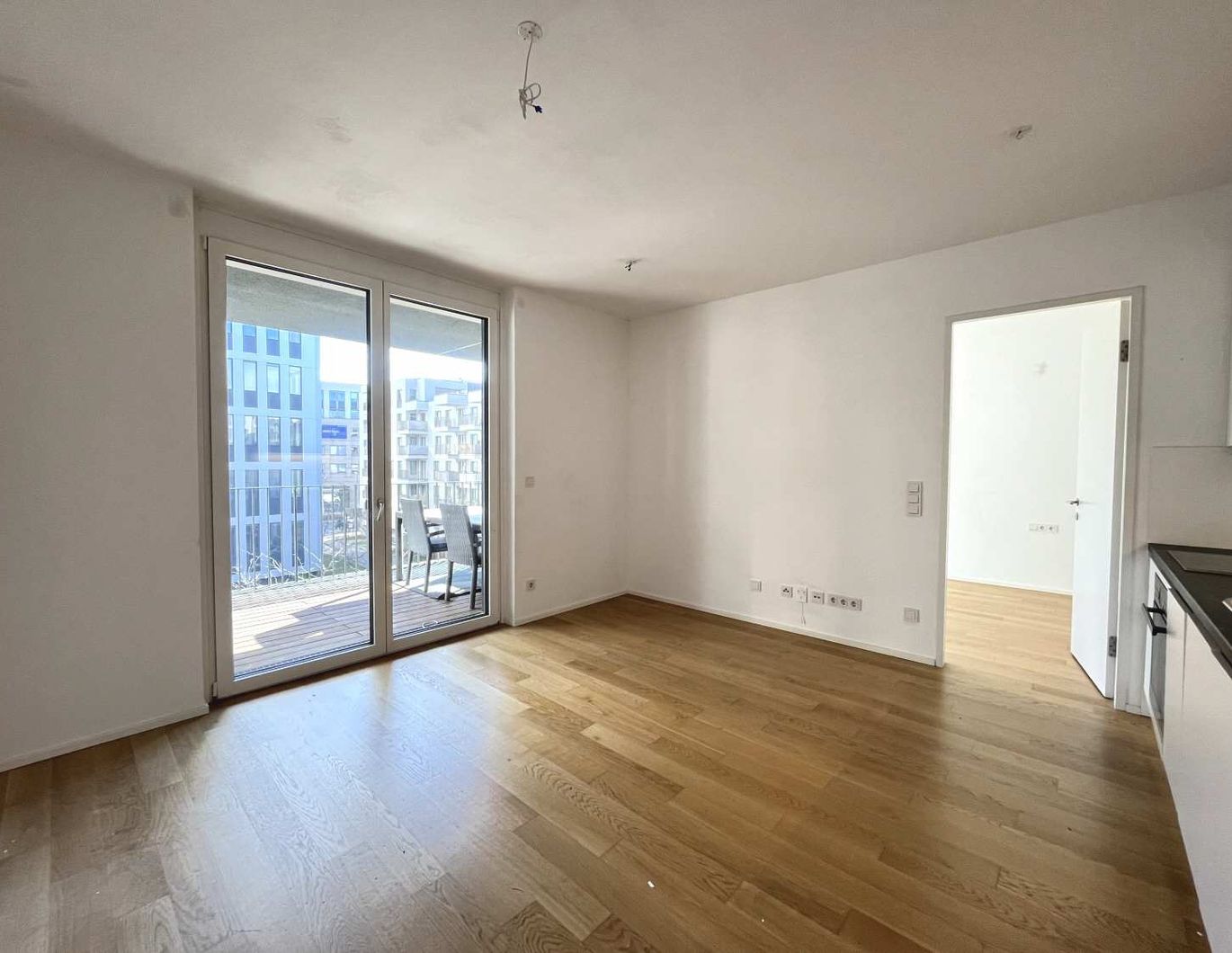 Hochwertige, moderne 2-Zimmer-Balkonwohnung in bester Lage!