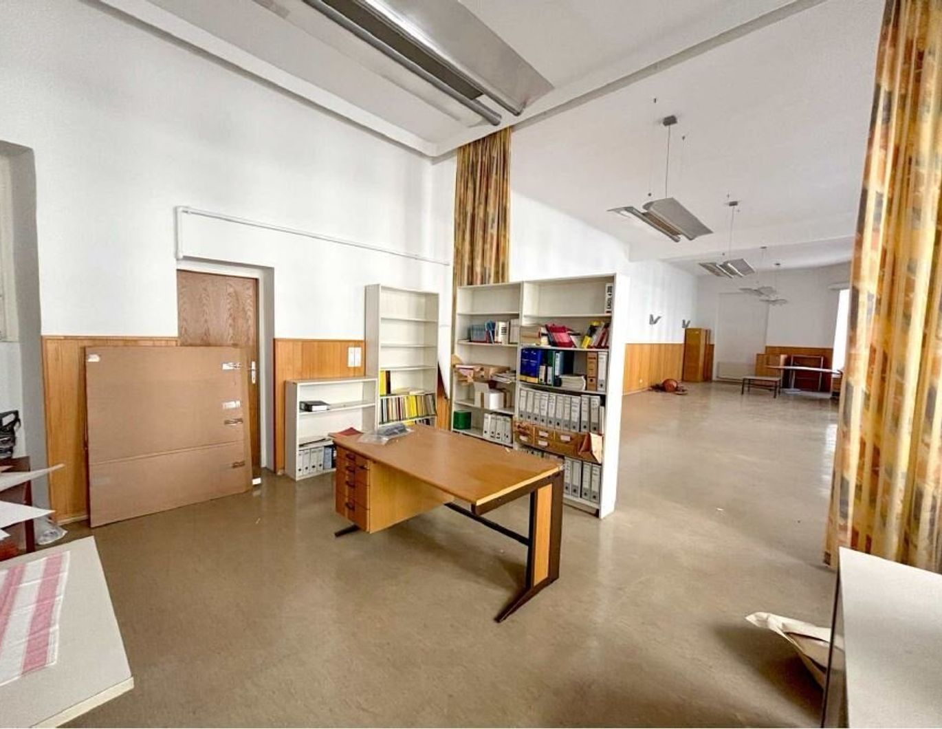 106m² unrenovierte Altbaufläche! Florianigasse - Bennoplatz