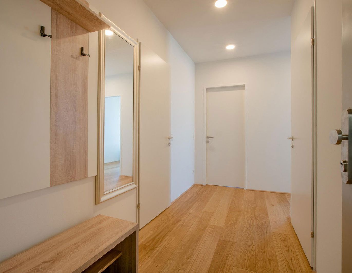 Vienna 22 Donauzentrum 3 Zimmer voll möbliert 146