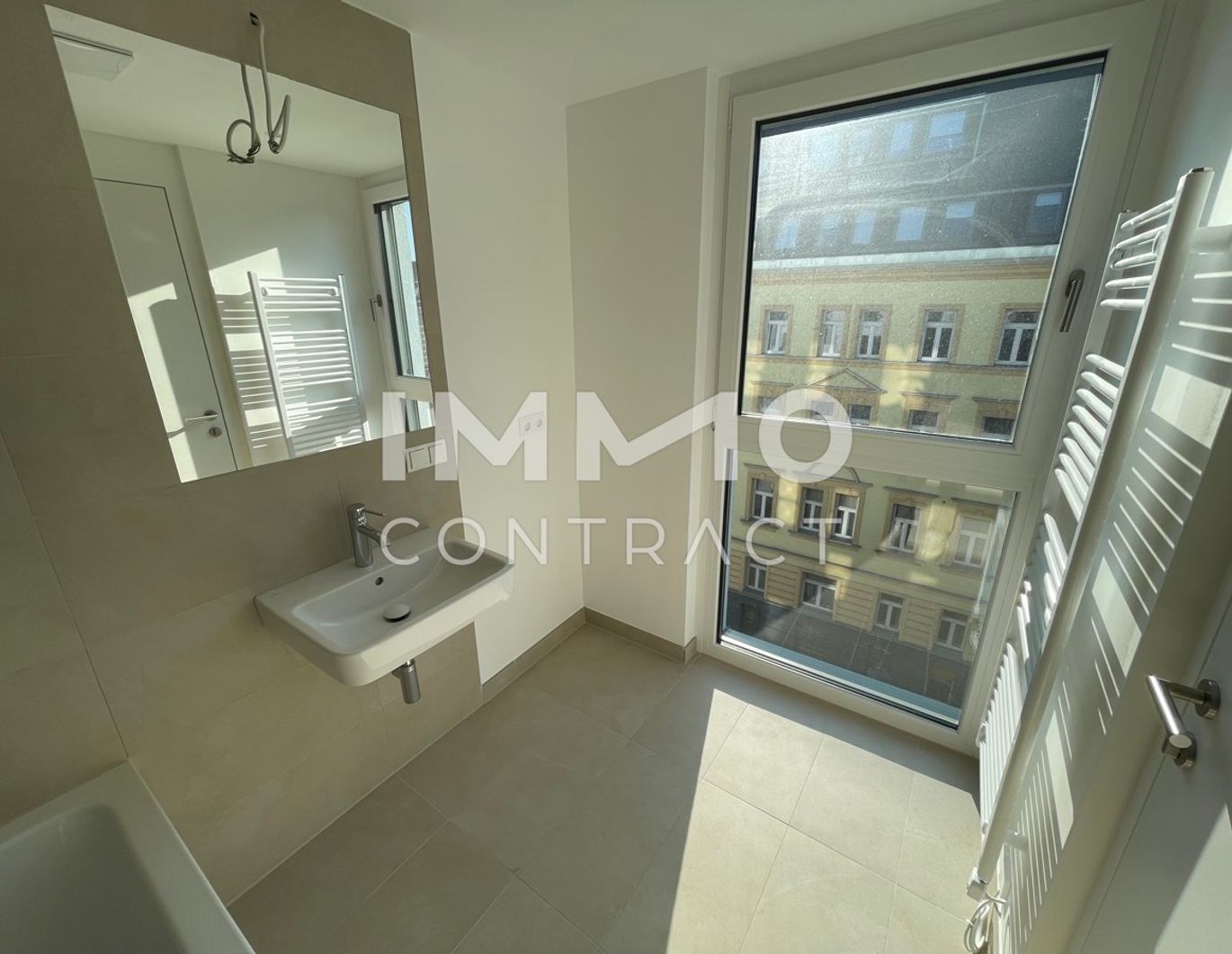 Sonnige Balkonwohnung mit Traumbadezimmer